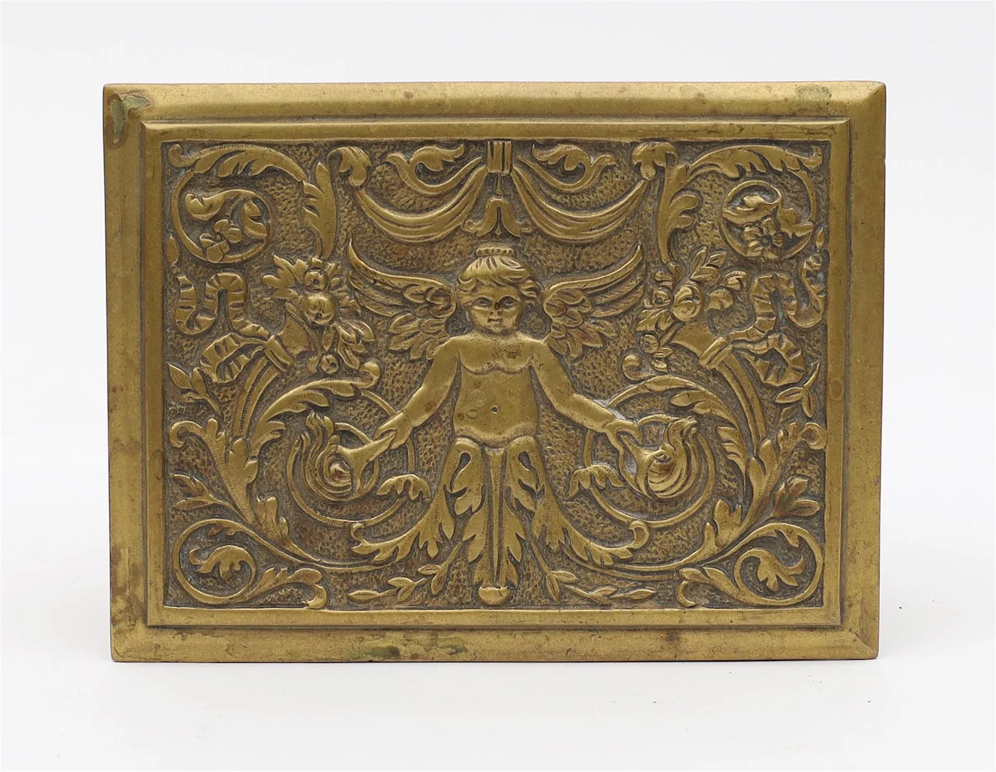 Highly Decorated Renaissance Style Solid Brass Jewelry Trinket Box In Good Condition For Sale In Montreal, QC