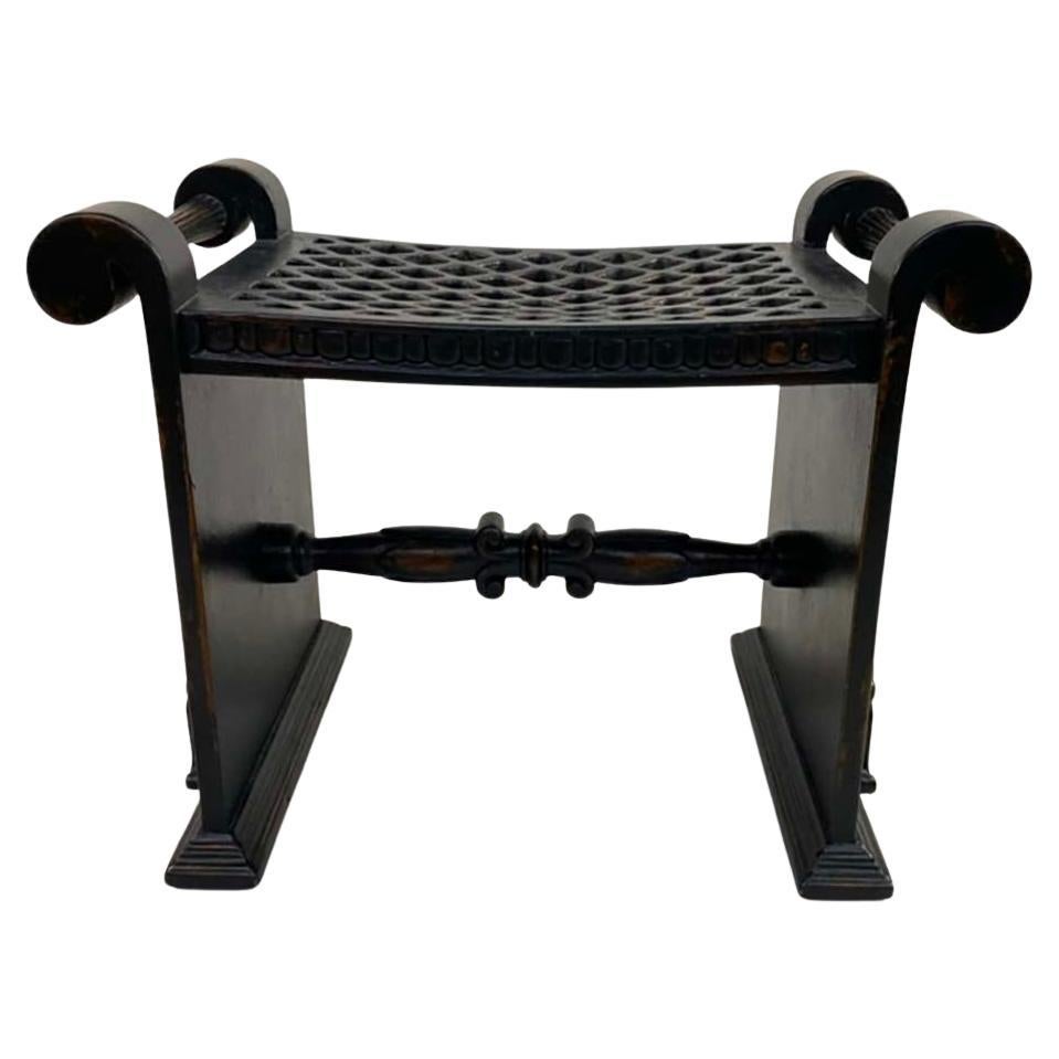 Banc très décoratif en bois peint en noir #1 -- Folke Bensow Design