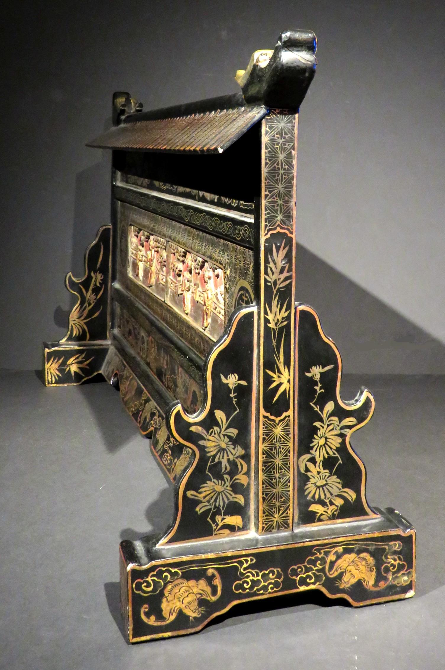 Carved Highly Decorative 'Straits' Chinese Black Lacquer Table Screen, Circa 1890 