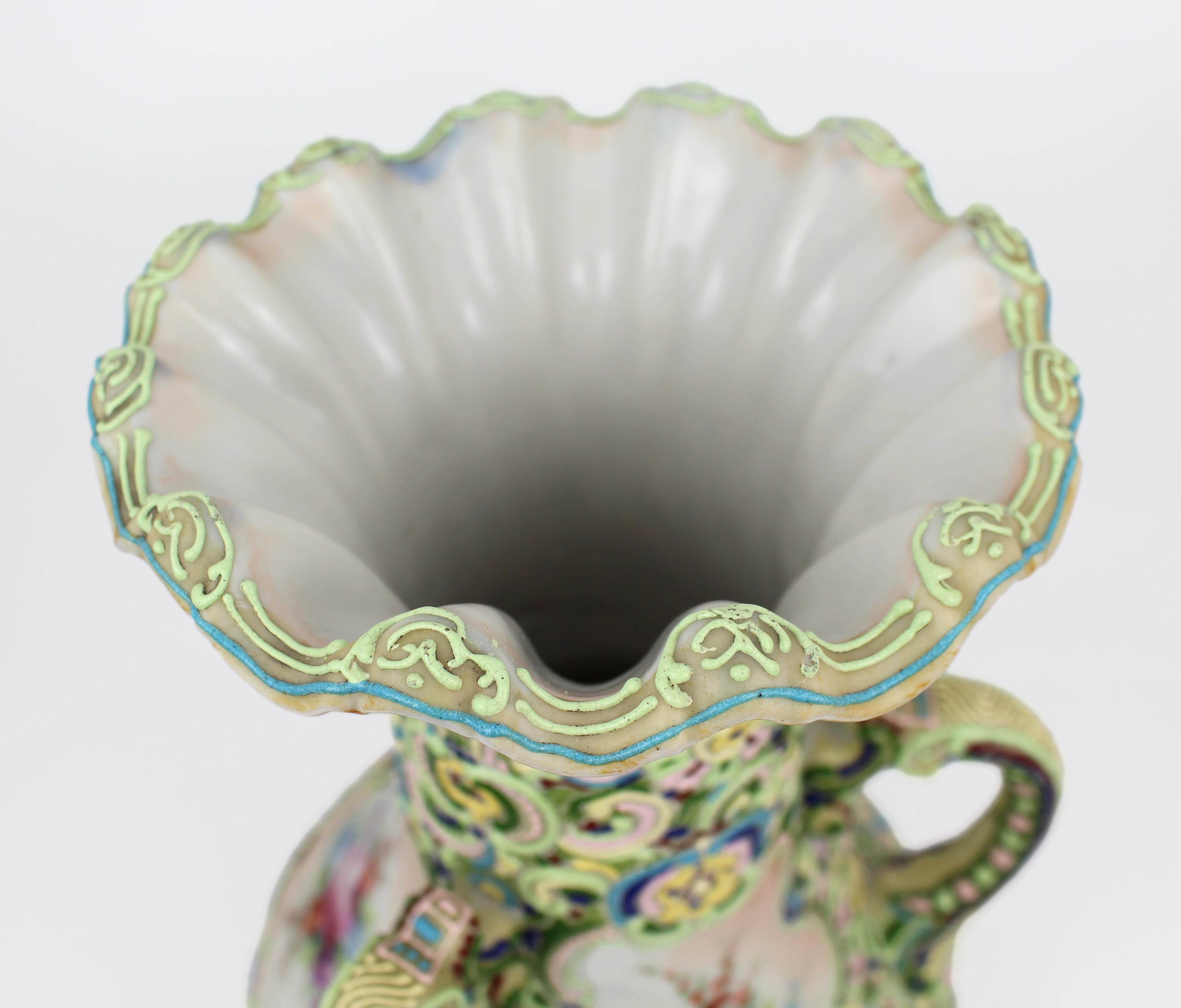 Highly Decorative French Enamelled Vase, Attributed to Samson of Paris, c.1880 For Sale 1