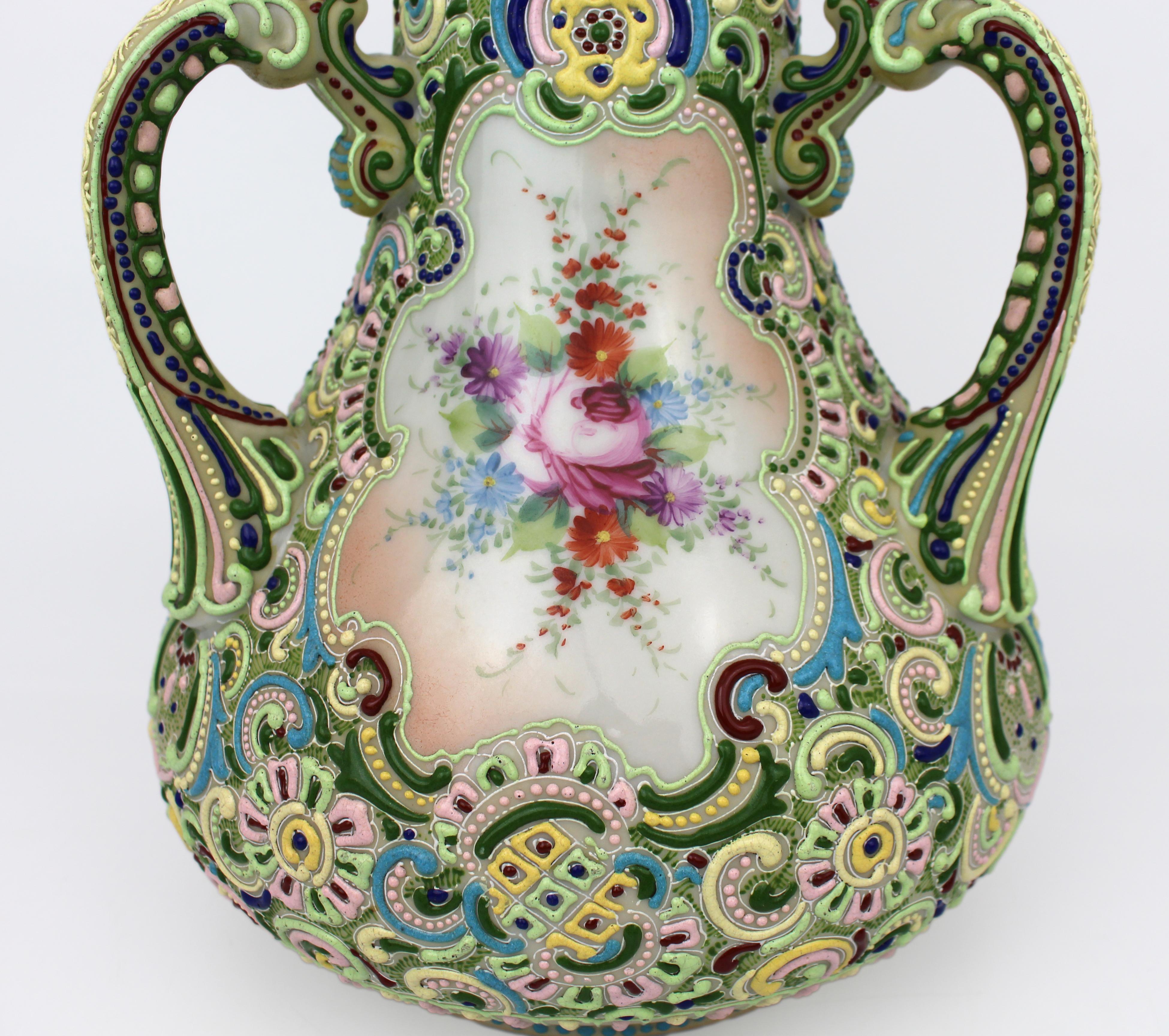 Highly Decorative French Enamelled Vase, Attributed to Samson of Paris, c.1880 For Sale 3