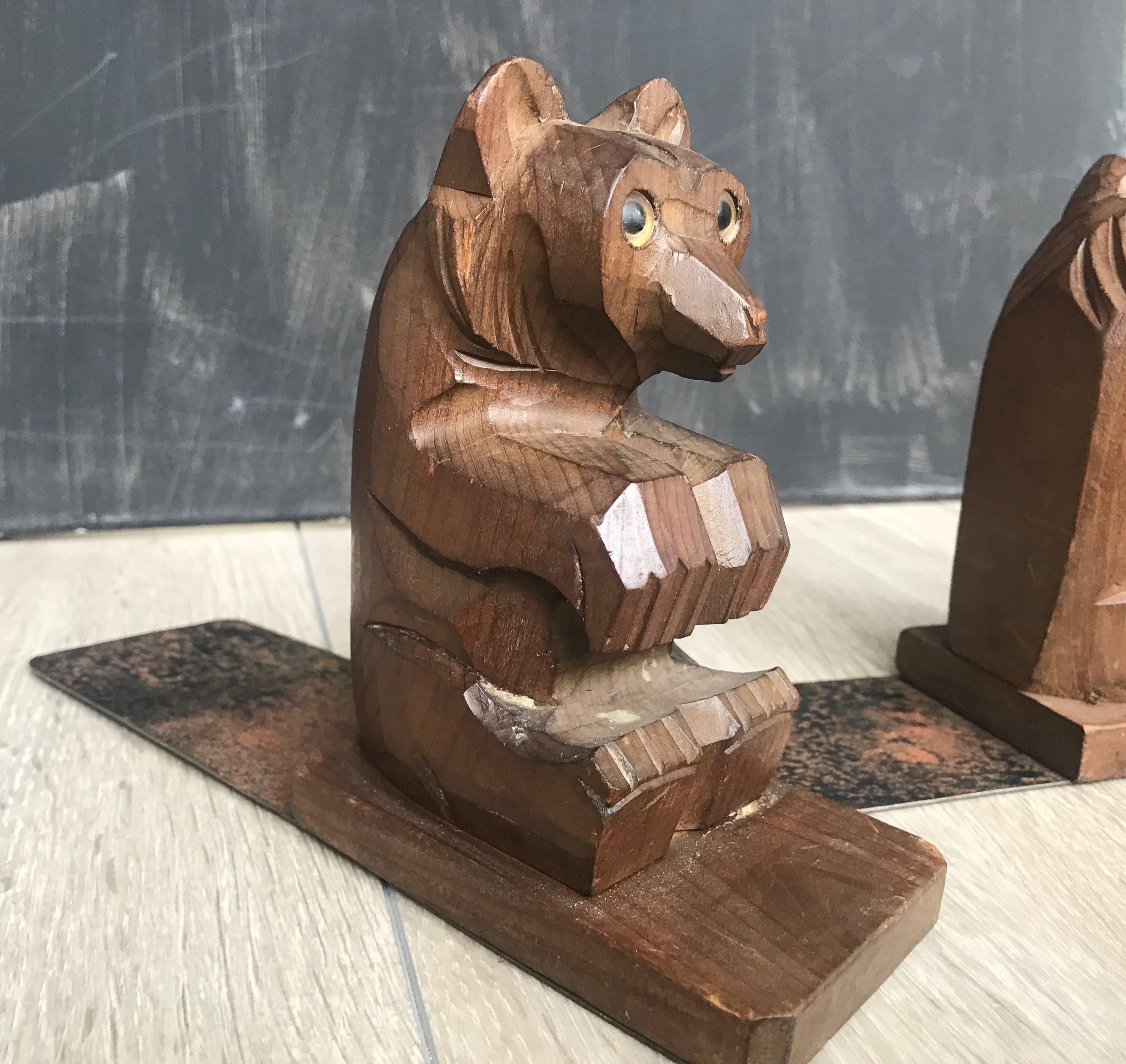wood carved bear