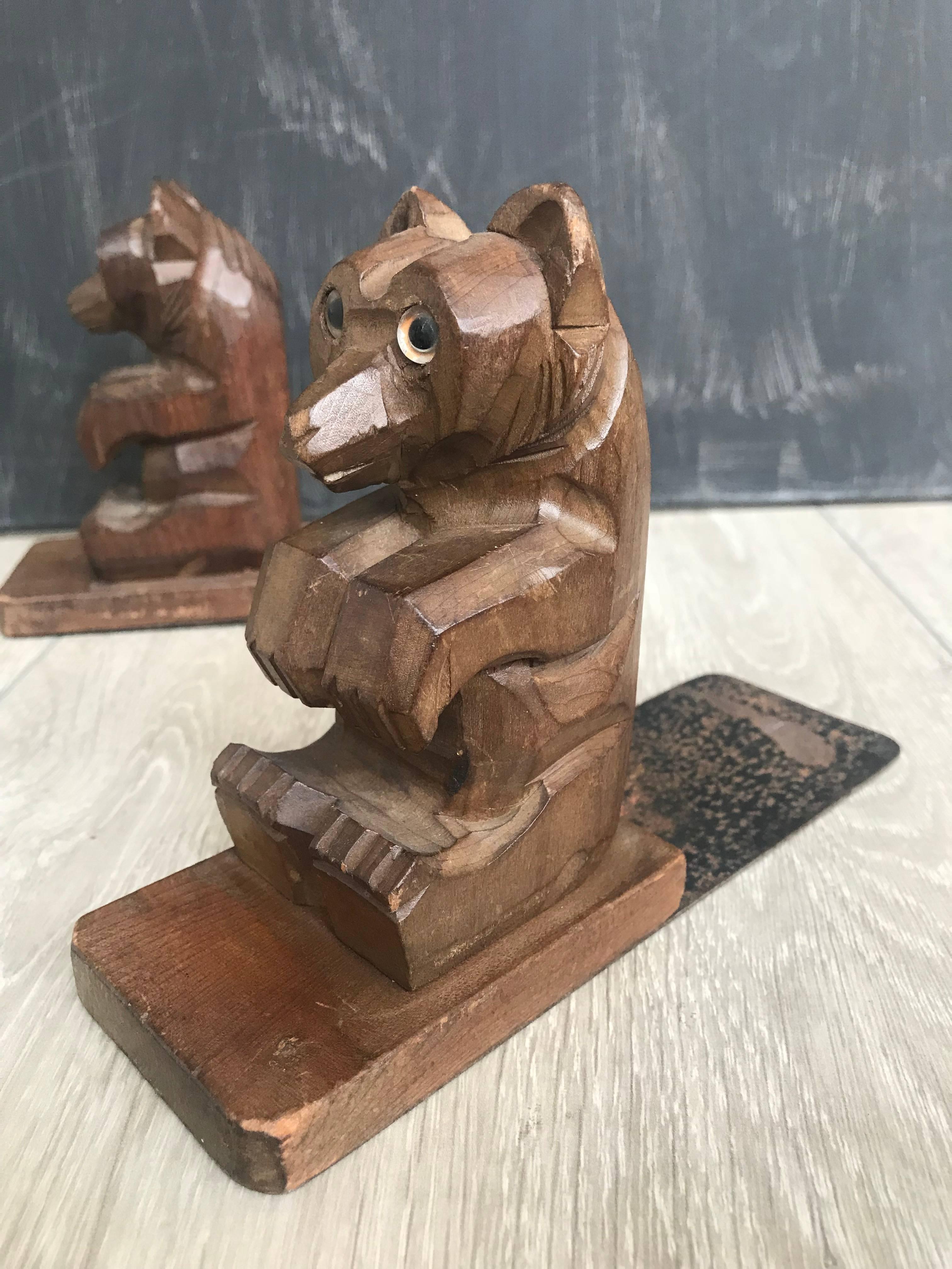 European Highly Decorative Pair of Hand-Carved Art Deco Era, Wooden Sitting Bear Bookends For Sale