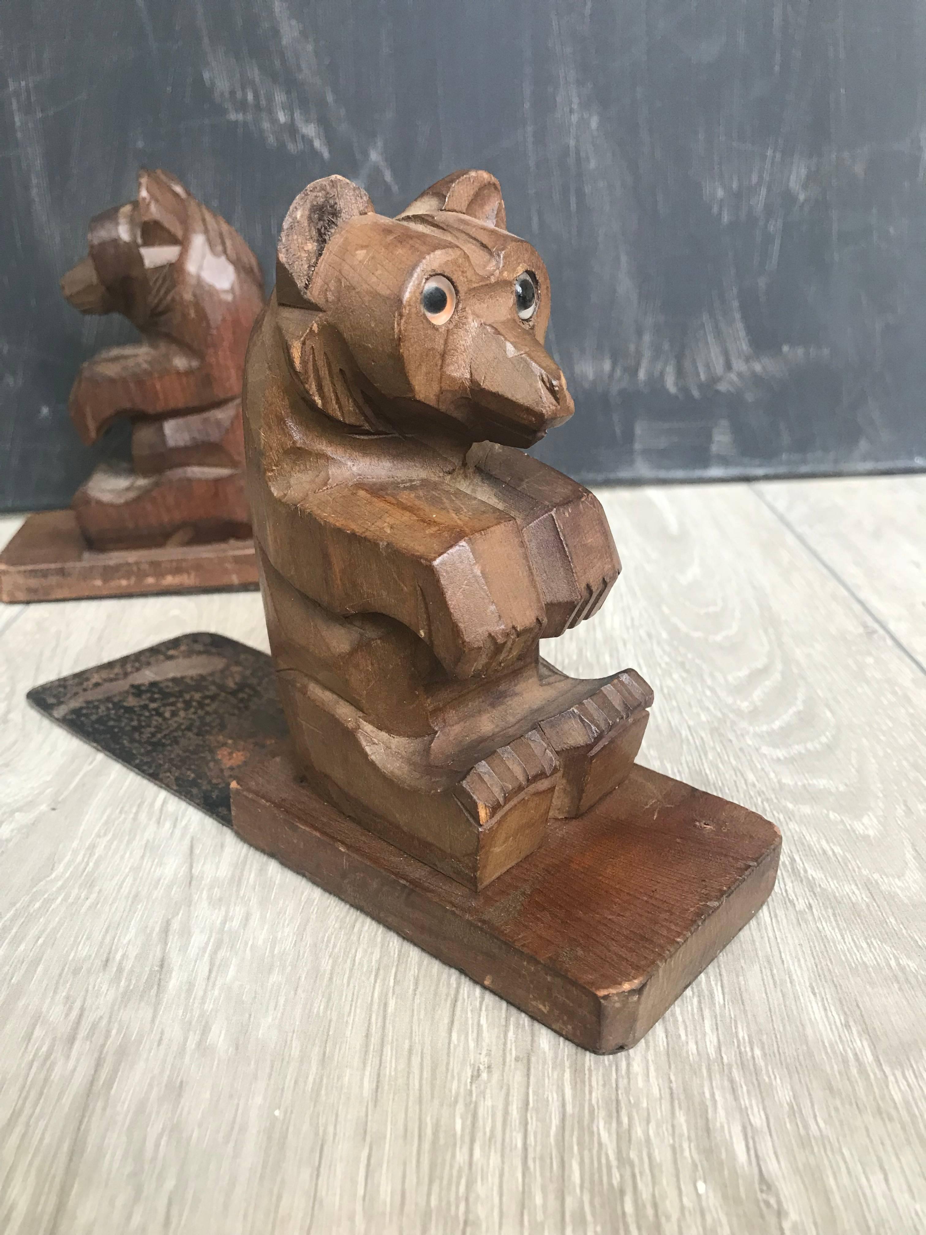 20th Century Highly Decorative Pair of Hand-Carved Art Deco Era, Wooden Sitting Bear Bookends For Sale