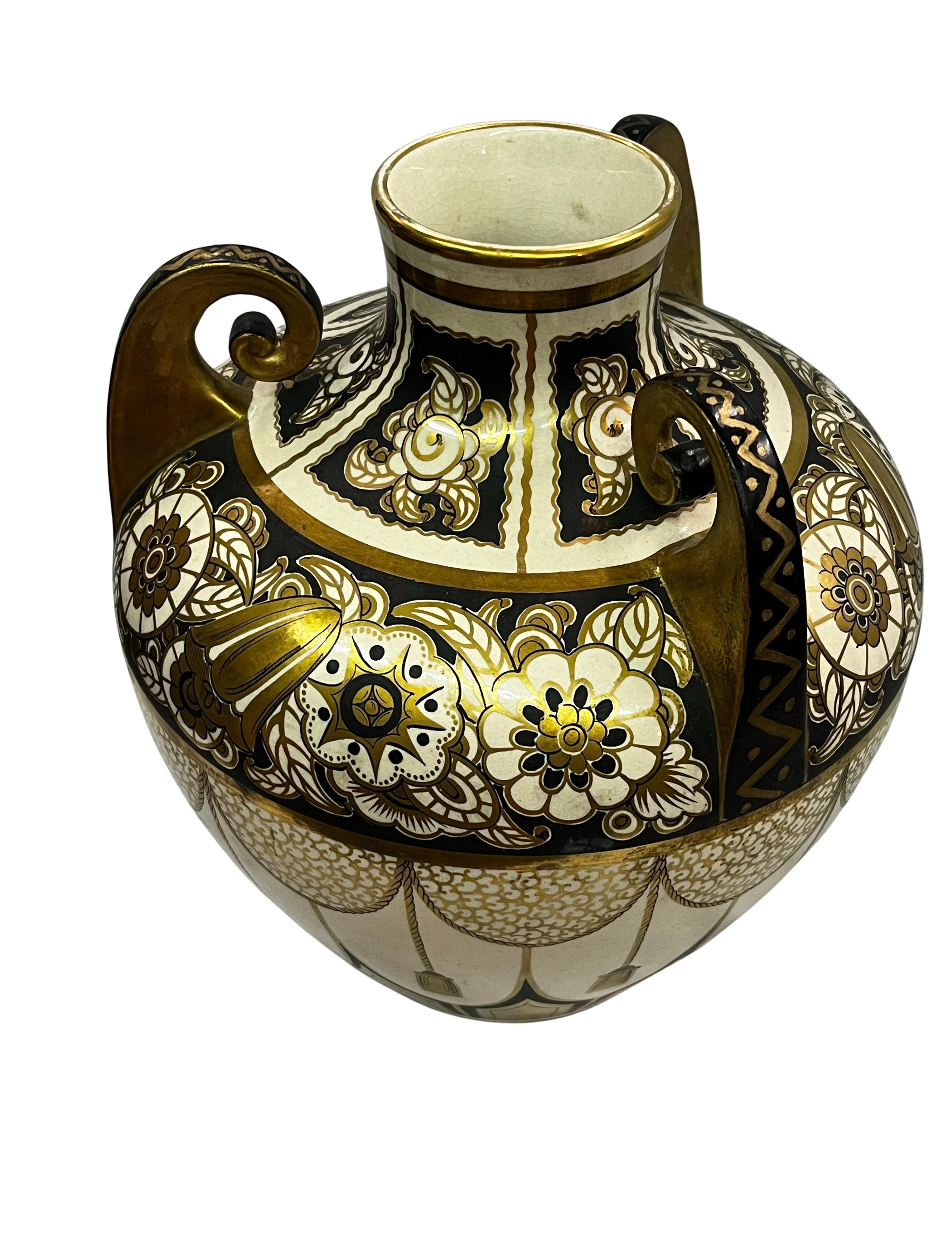 Highly decorative vase, hand painted, Art Deco, Pinon-Heuzé, 1920s France (Handbemalt) im Angebot