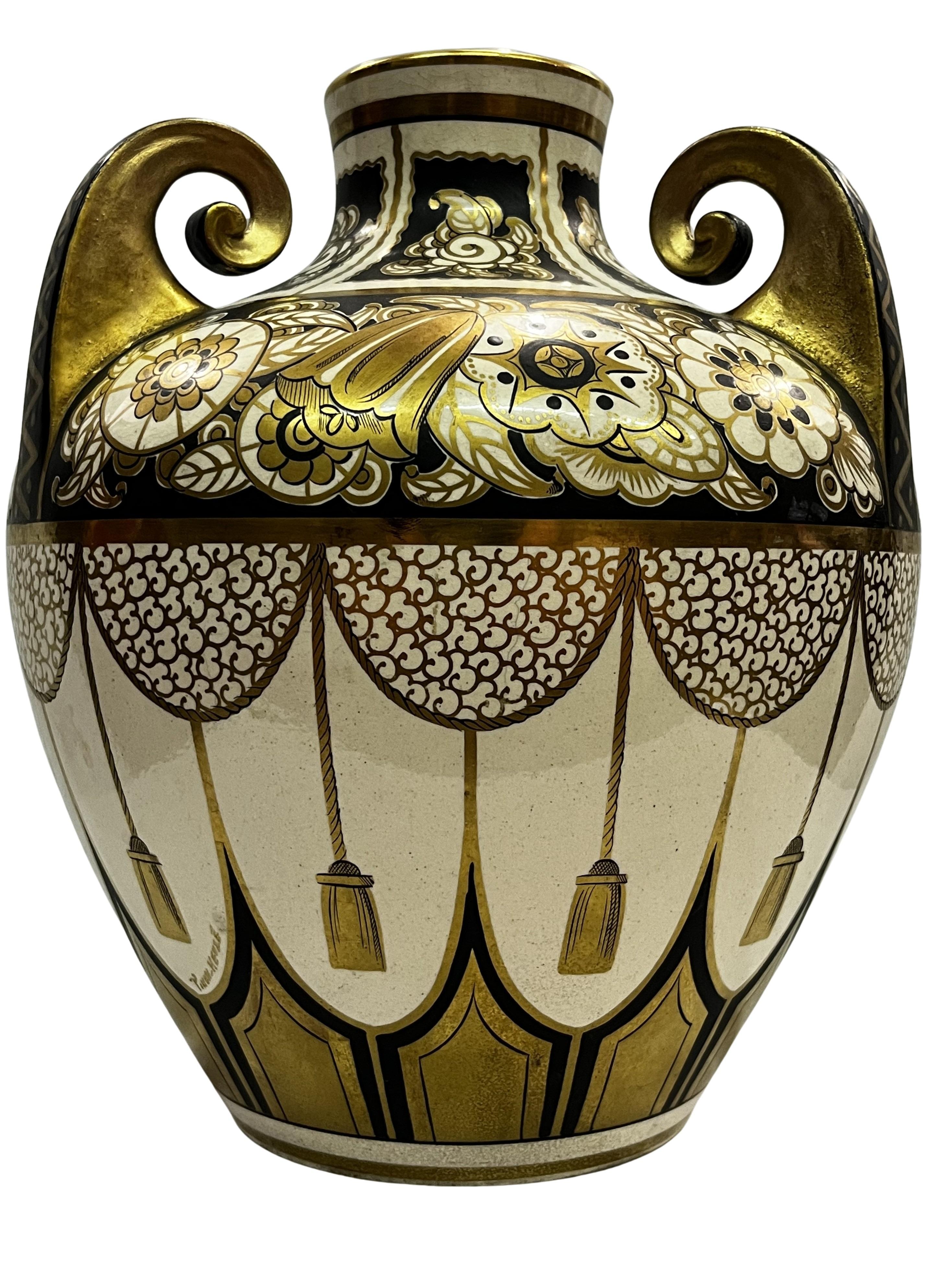 Highly decorative vase, hand painted, Art Deco, Pinon-Heuzé, 1920s France im Zustand „Gut“ im Angebot in Wien, AT