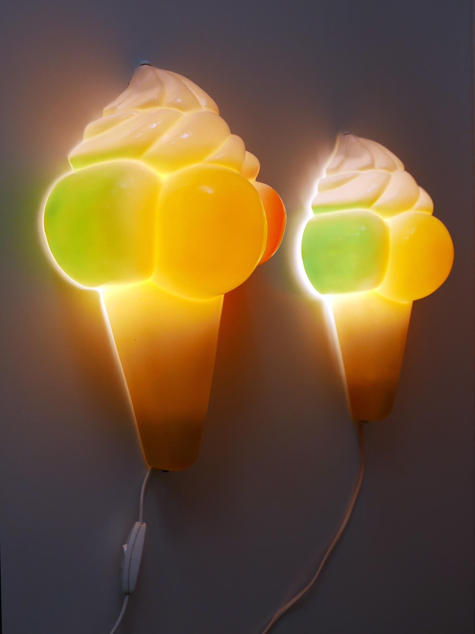 Applique a cono per gelato d'epoca, altamente decorative, Germania anni 80 in vendita 5