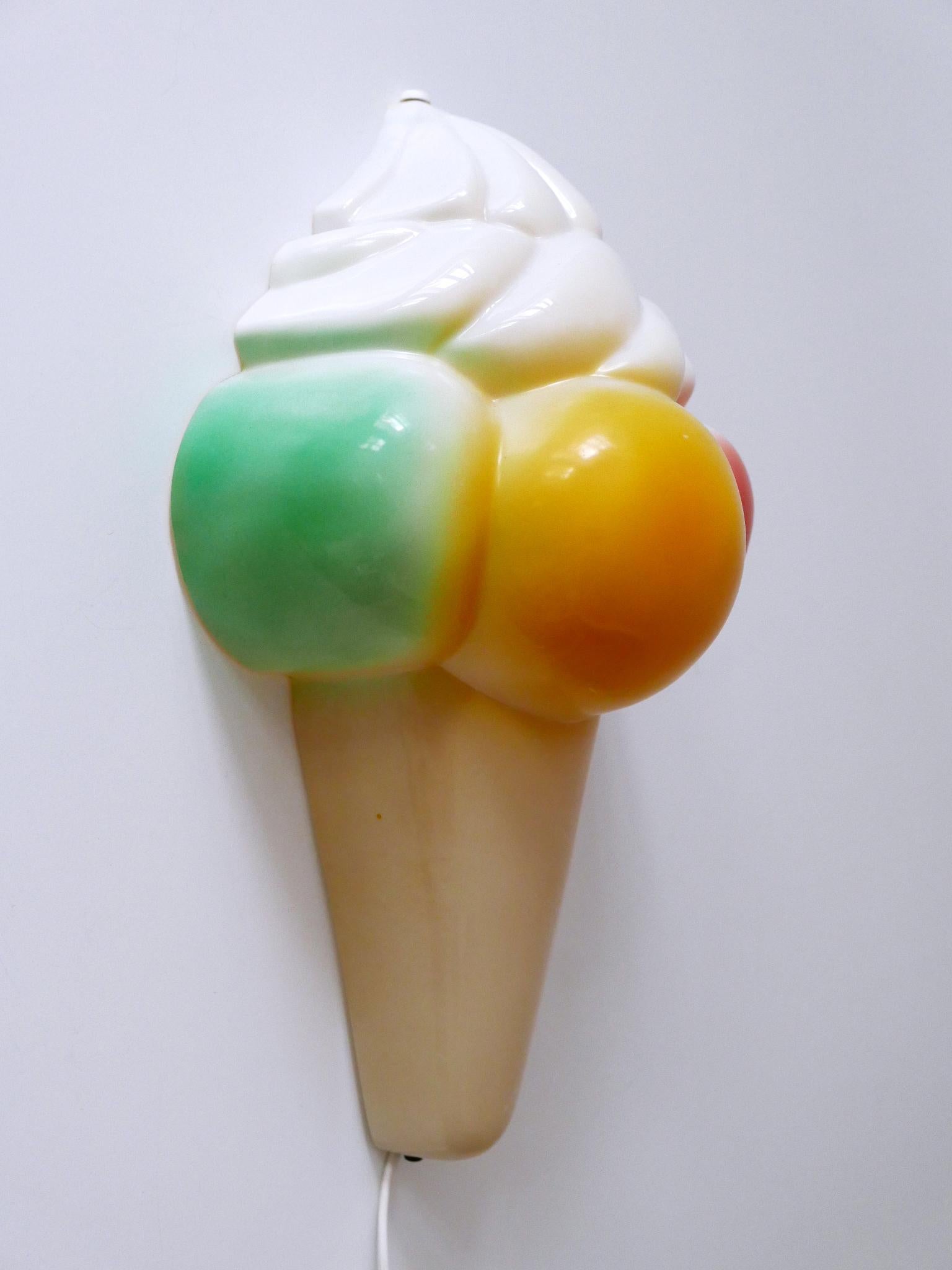 Applique a cono per gelato d'epoca, altamente decorative, Germania anni 80 in vendita 10