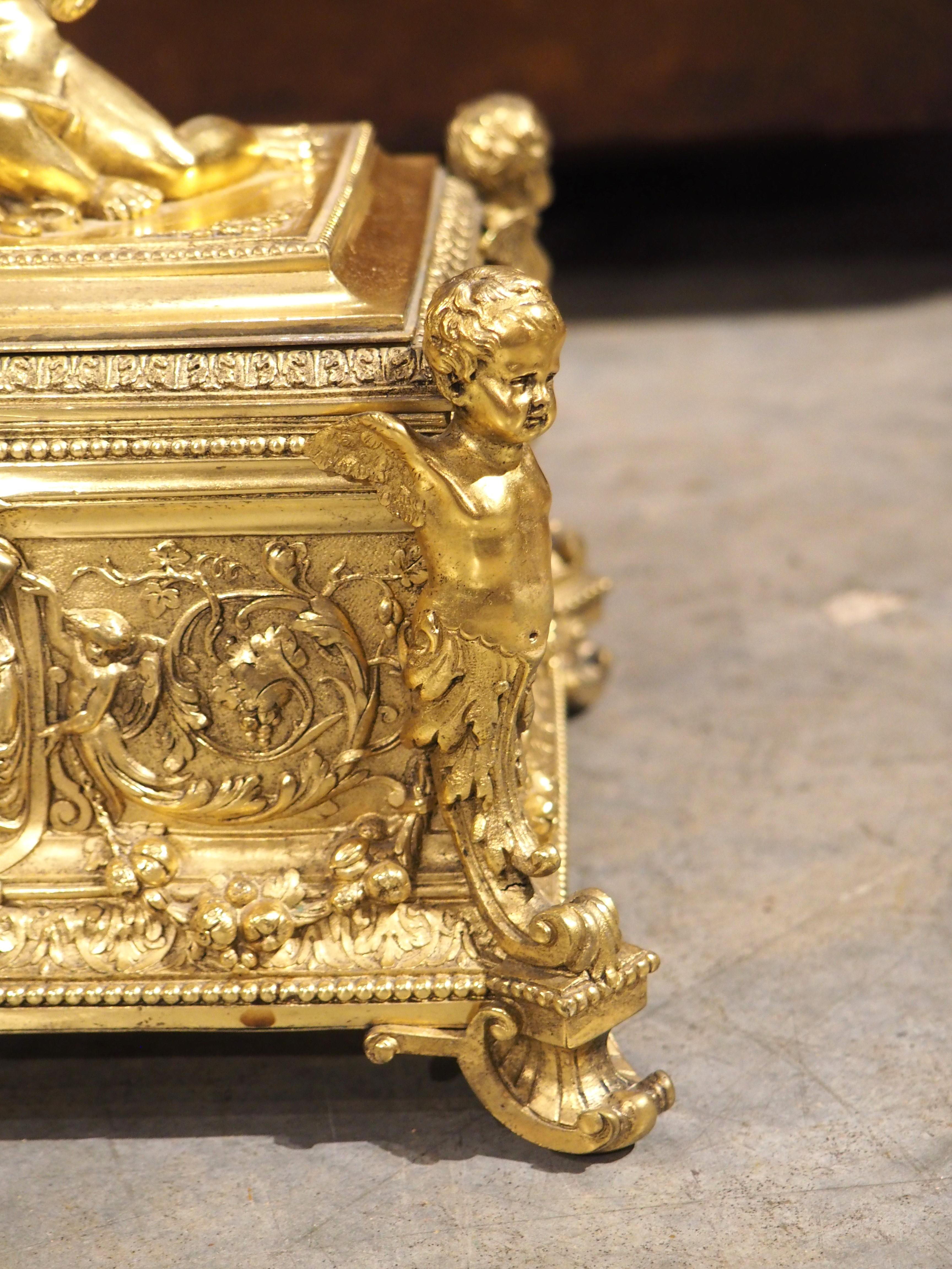 Highly Detailed Antique French Gilt Bronze Coffret, Jewel Box, Paris, Circa 1880 1