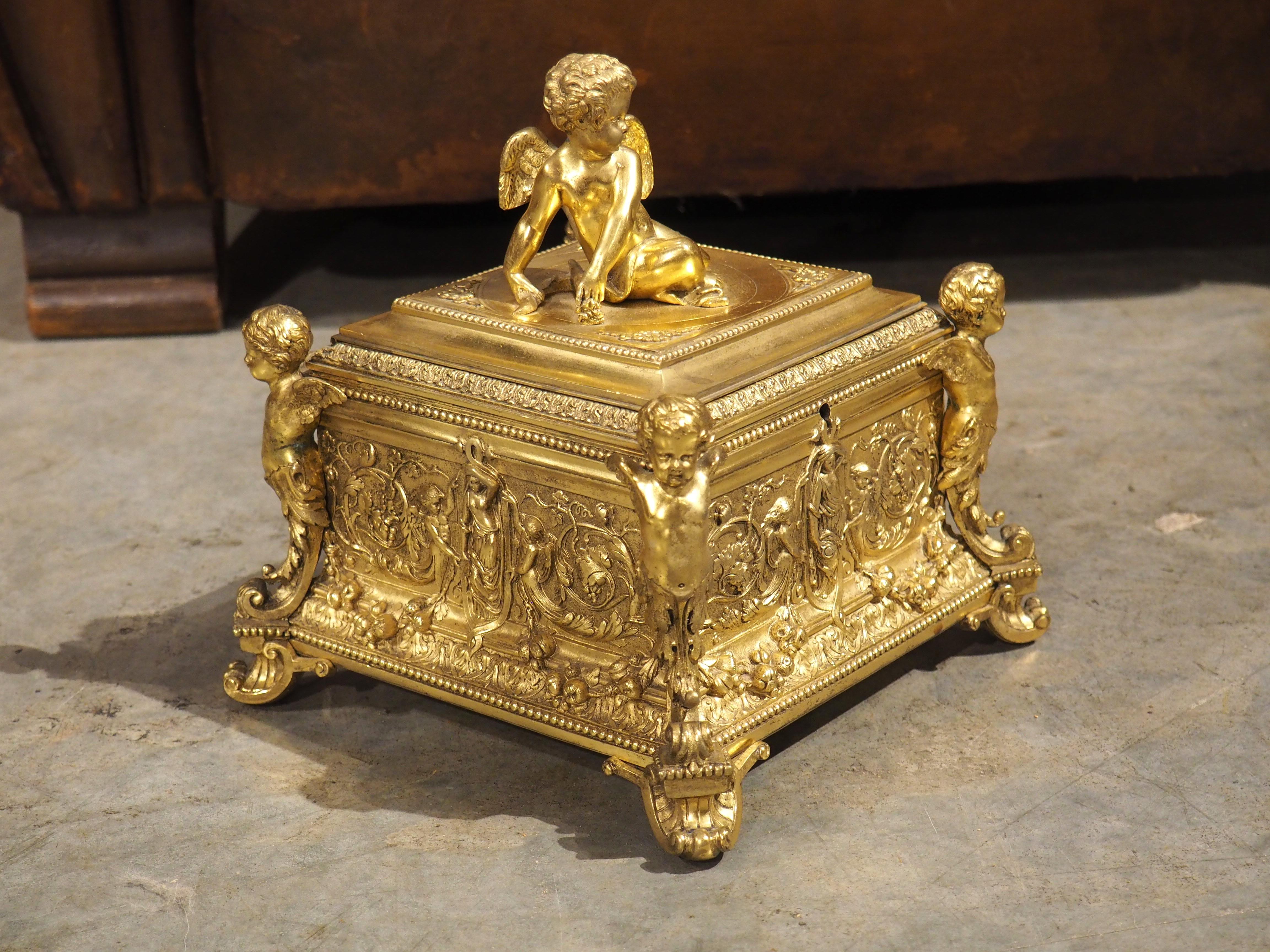 Highly Detailed Antique French Gilt Bronze Coffret, Jewel Box, Paris, Circa 1880 4