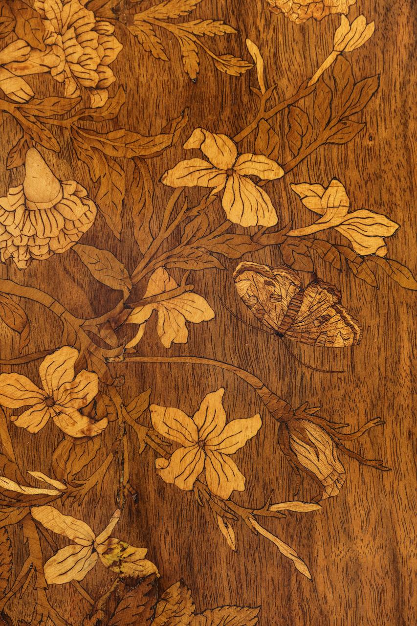Wood Highly Important Dutch Floral Marquetry Cabinet by Jan van Mekeren, circa 1700 For Sale