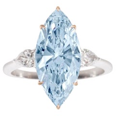 Sehr wichtiger, makelloser, GIA-zertifizierter, intensiver blauer Diamant