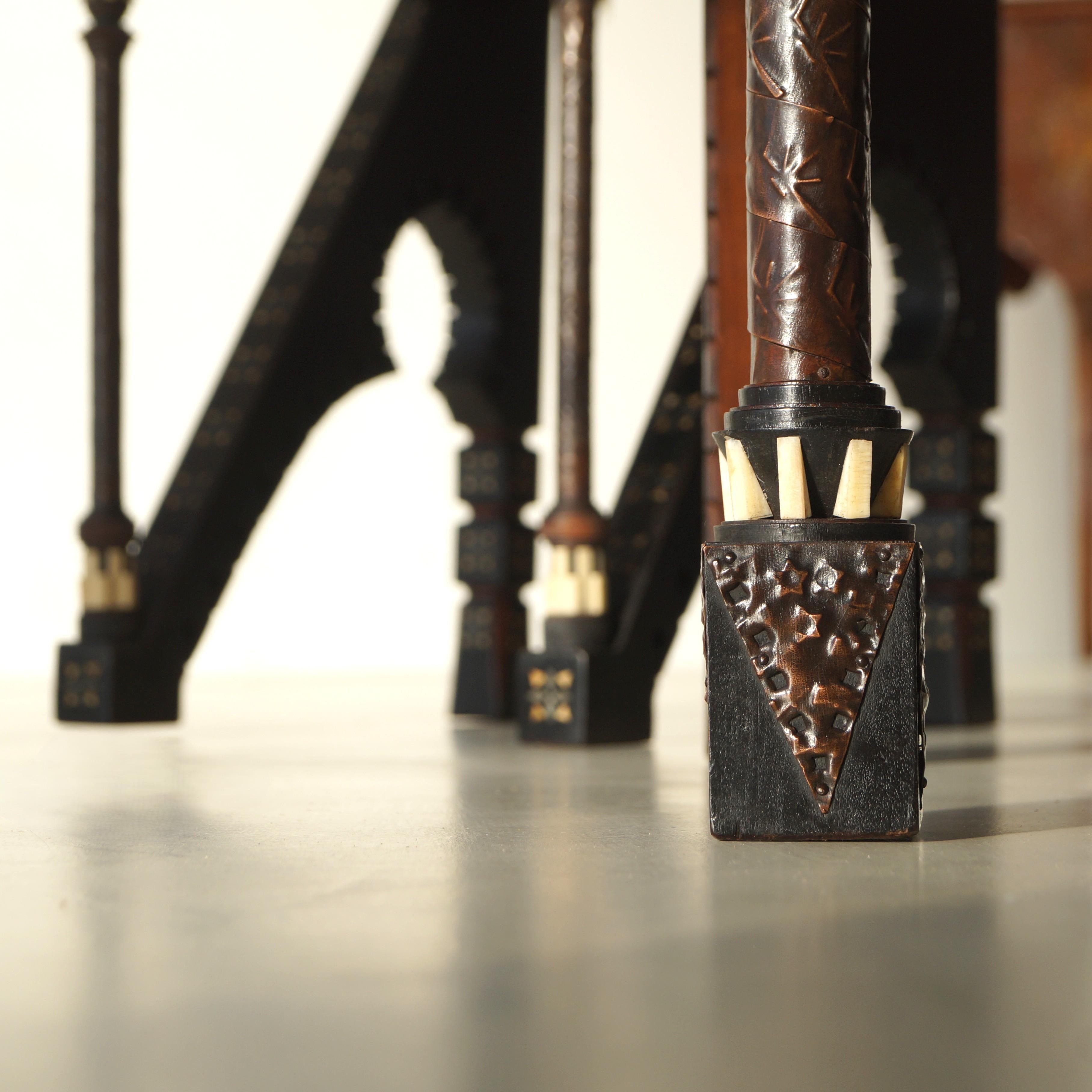 Hochverzierter Carlo Bugatti Schreibtisch und Stuhl, um 1910 im Angebot 8