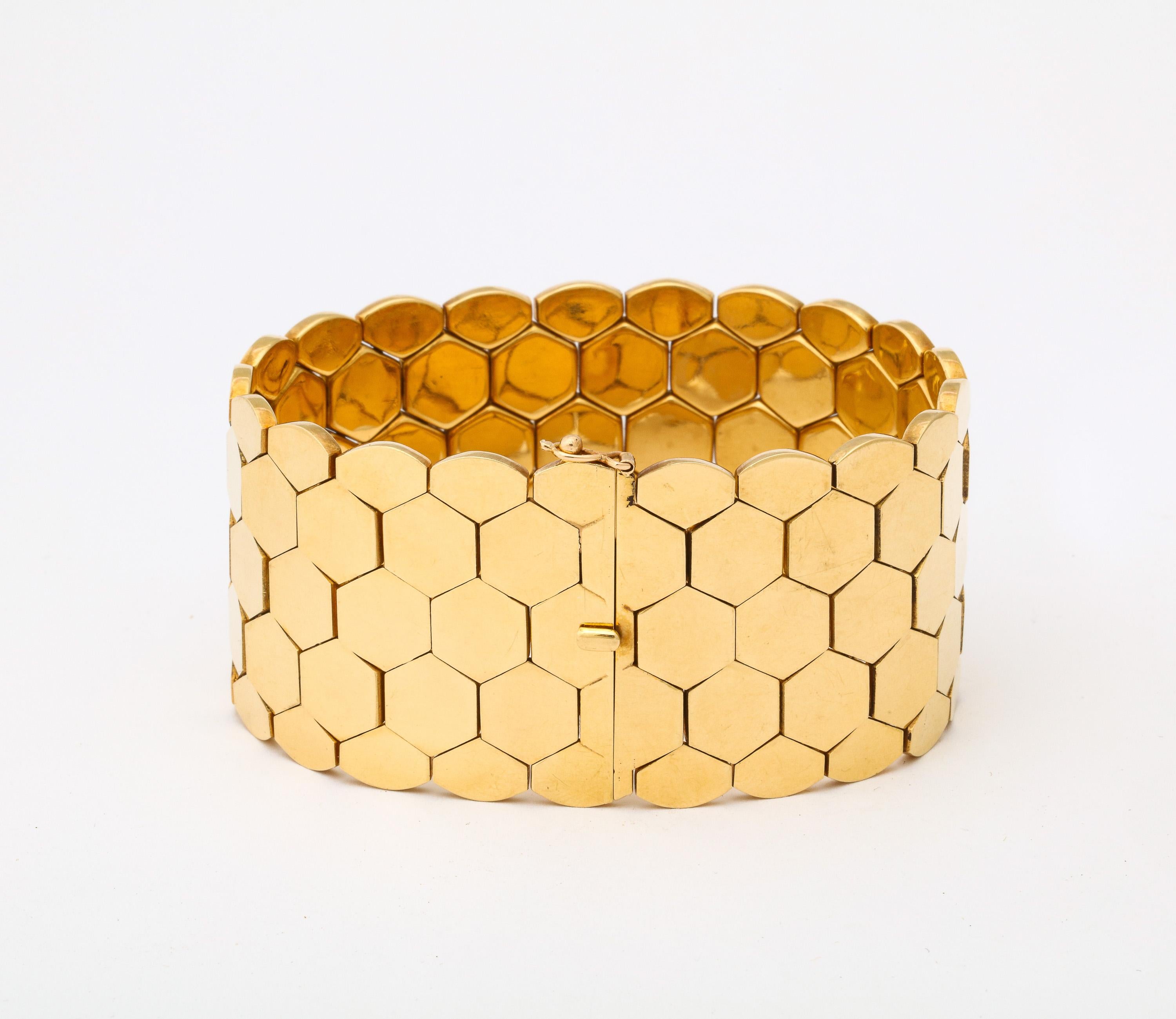 Retro Highly Polished Honeycomb Bracelet with Concealed Box Clasp and Safety