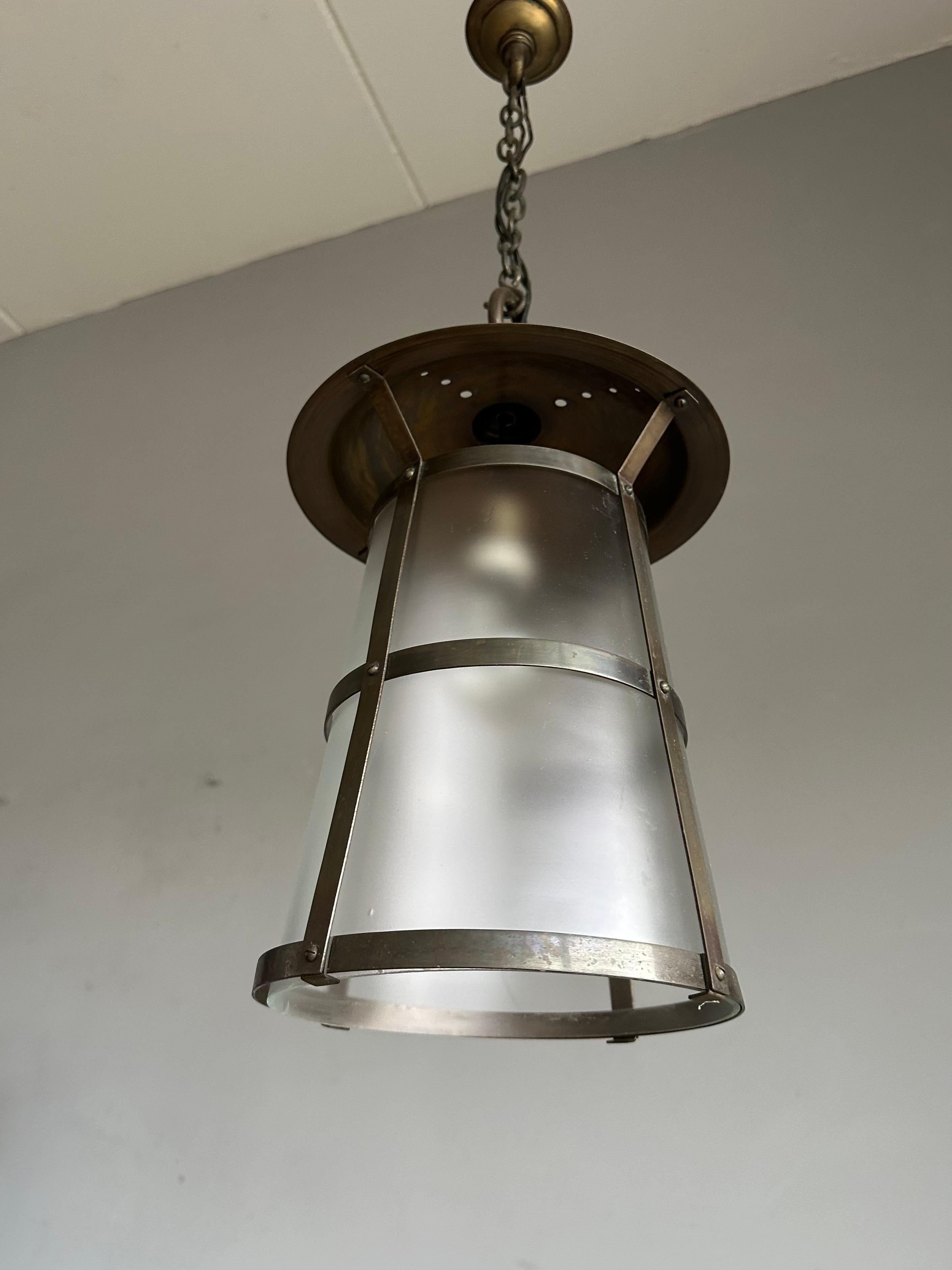 Highly Stylish Brass and Glass Arts & Crafts Pendant Light, 1910 Berlage Style For Sale 11