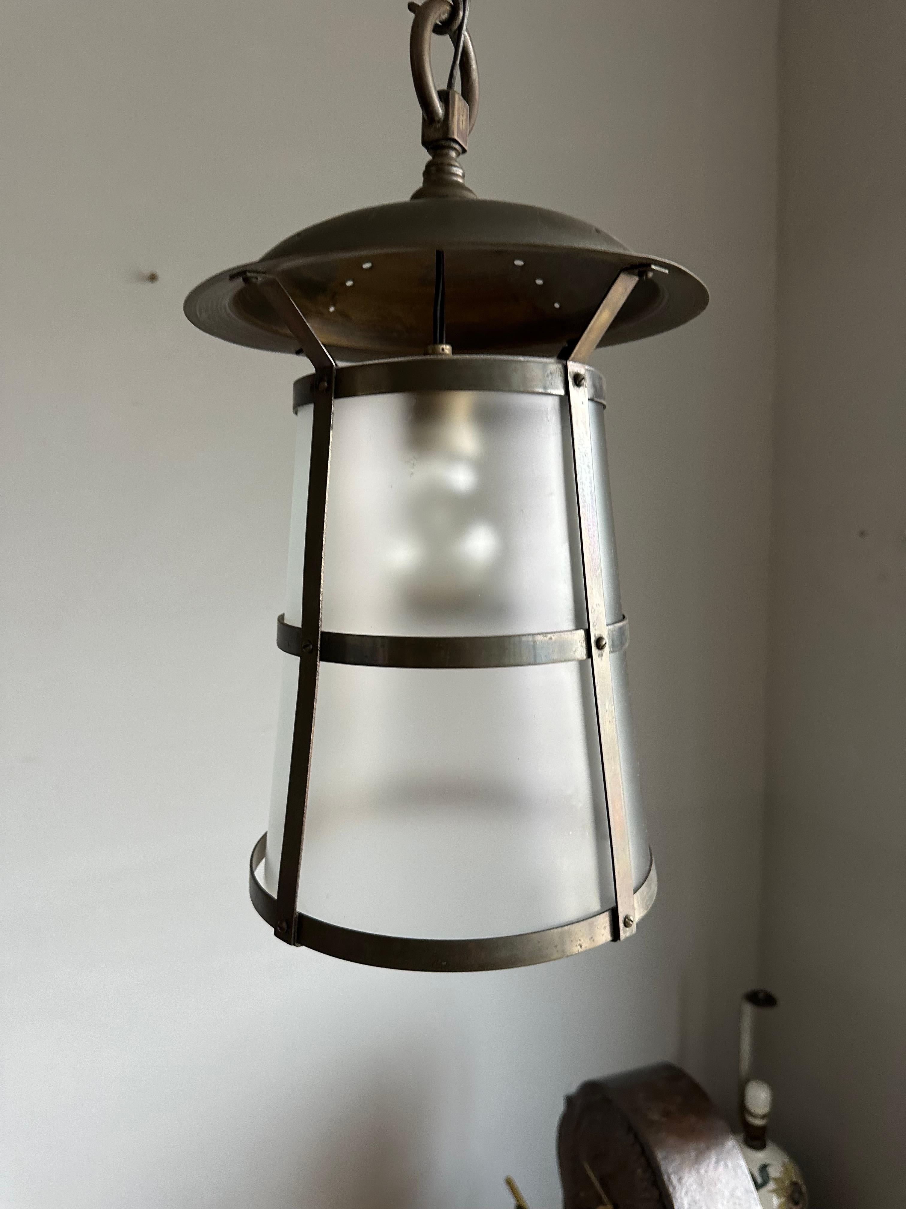 Dutch Highly Stylish Brass and Glass Arts & Crafts Pendant Light, 1910 Berlage Style For Sale