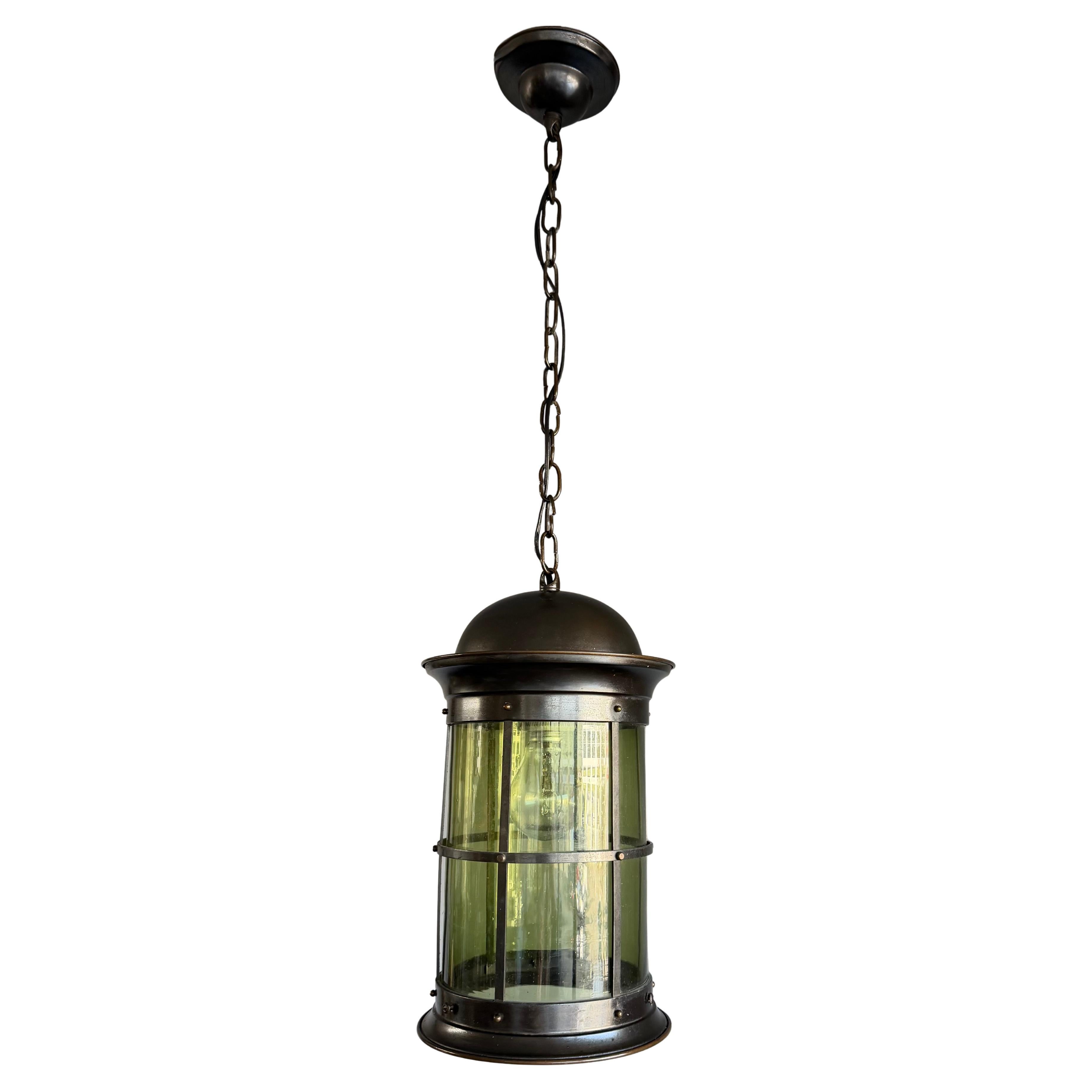 Lámpara colgante artesanal de latón y cristal, estilo Berlage 1910 en venta