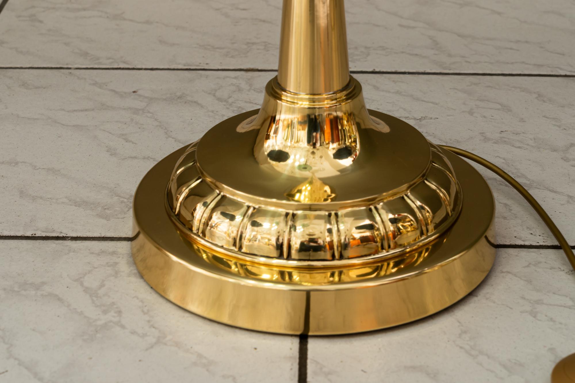 Lámpara de pie art decó viena alrededor de 1920 regulable en altura y sviweling en venta 1