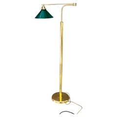 Lampadaire hautement réglable et pivotant avec vienne en verre opale des années 1920