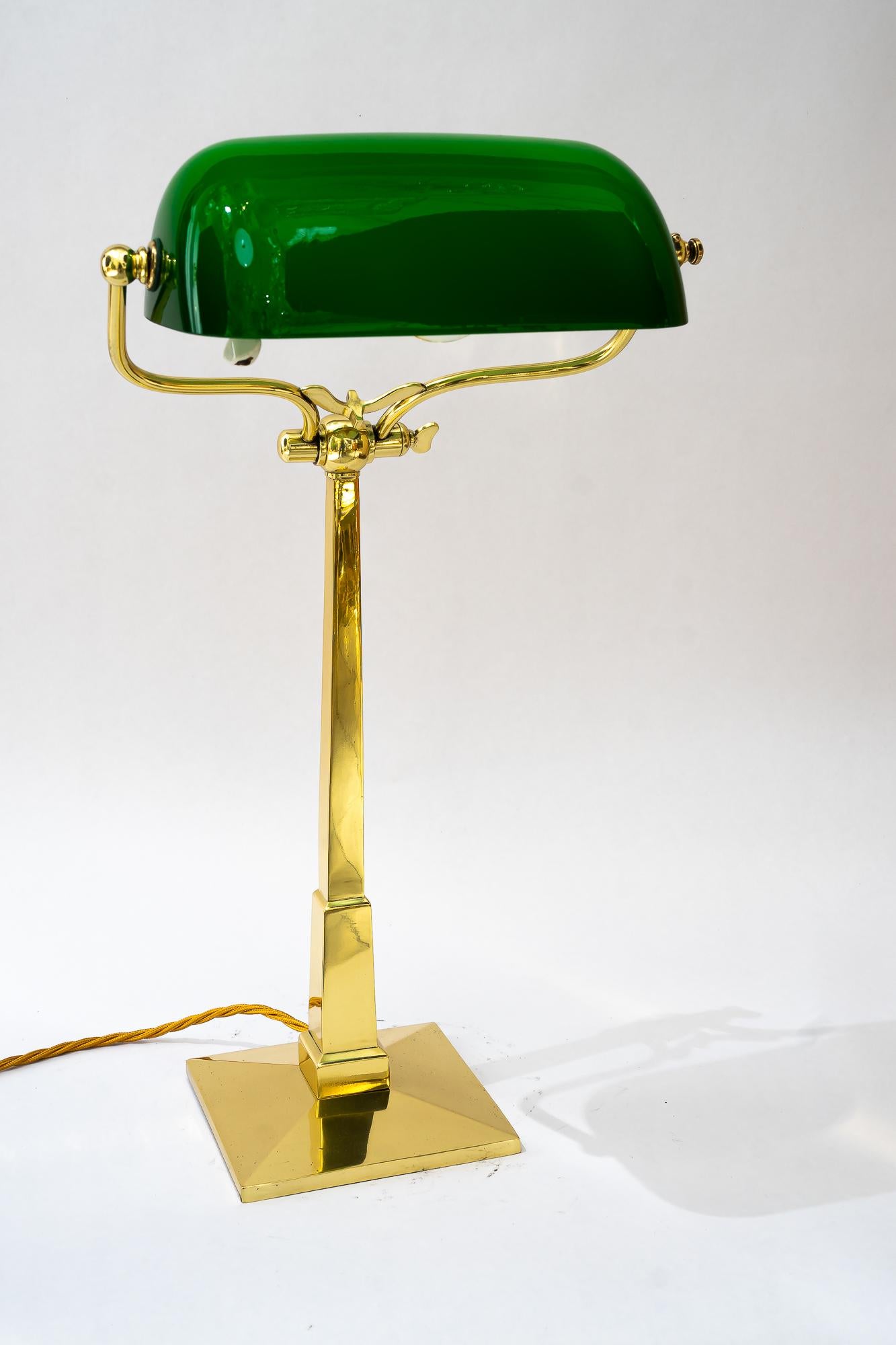 Art Deco Hight adjustable art deco sviweling banker lamp vienna around 1920s For Sale