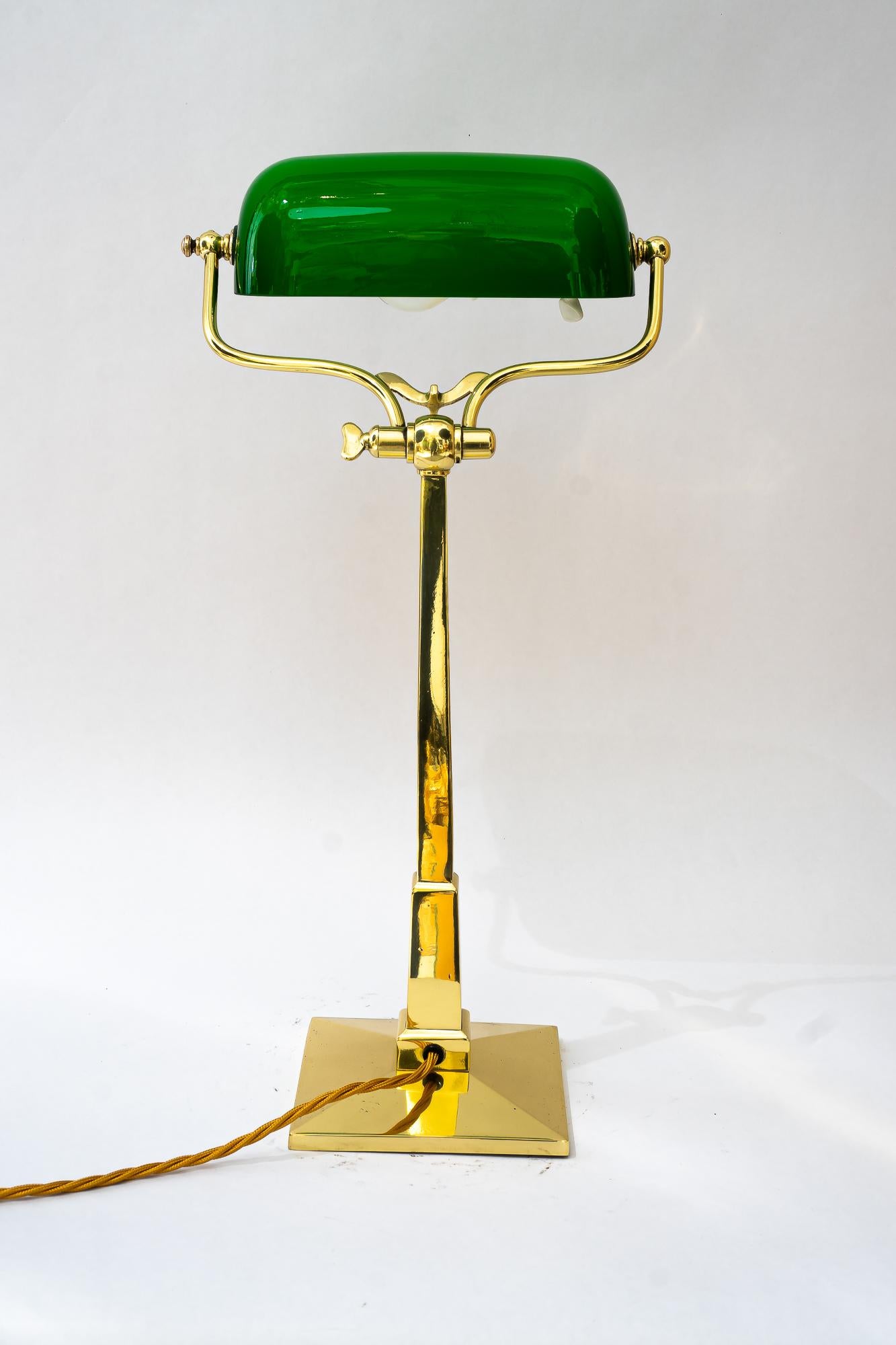 Early 20th Century Hight adjustable art deco sviweling banker lamp vienna around 1920s For Sale