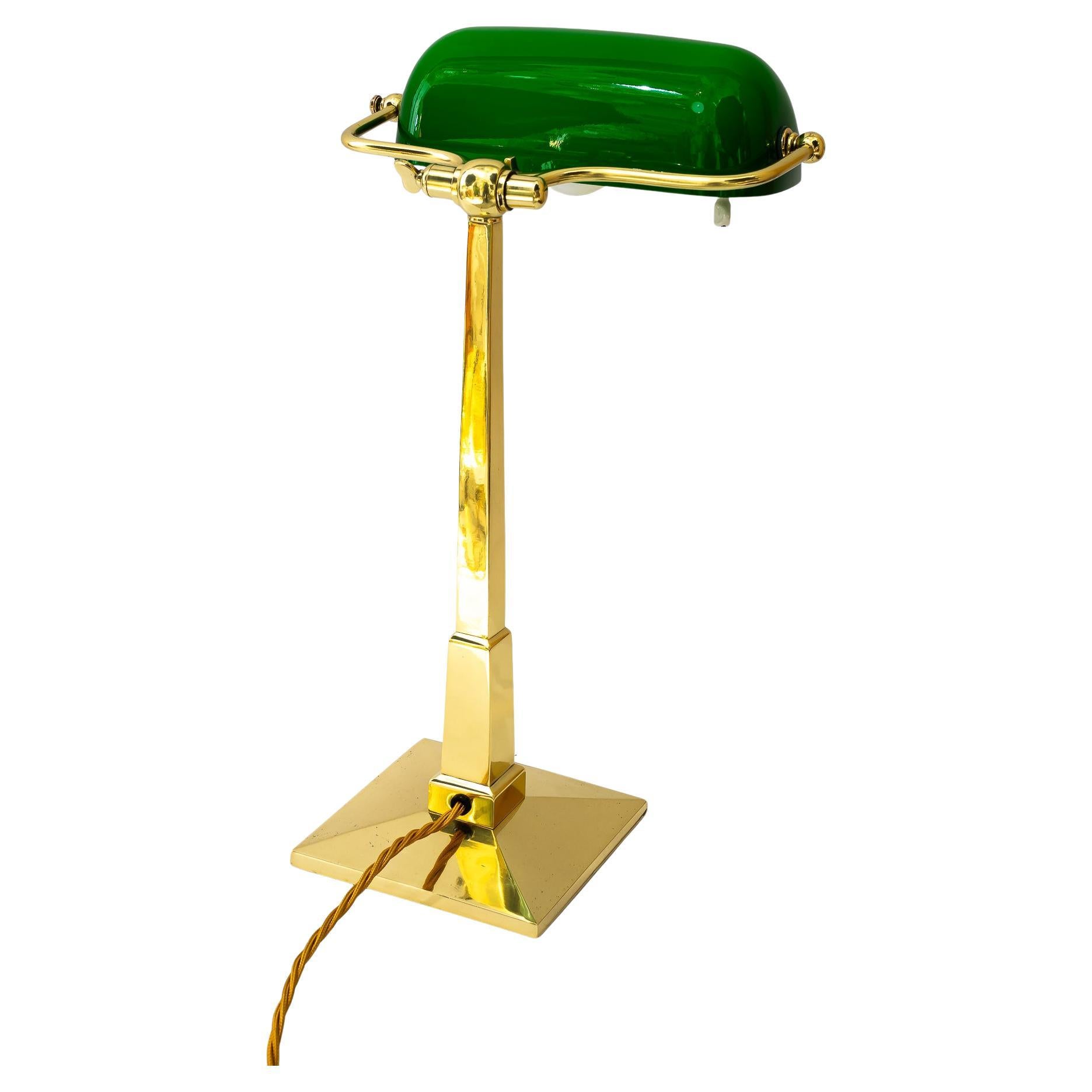 Hight adjustable art deco sviweling banker lamp vienna around 1920s