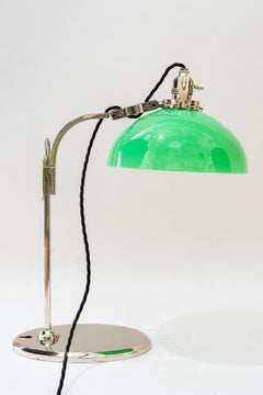 Lámpara de mesa niquelada regulable en altura con pantalla de cristal opal viena años 20