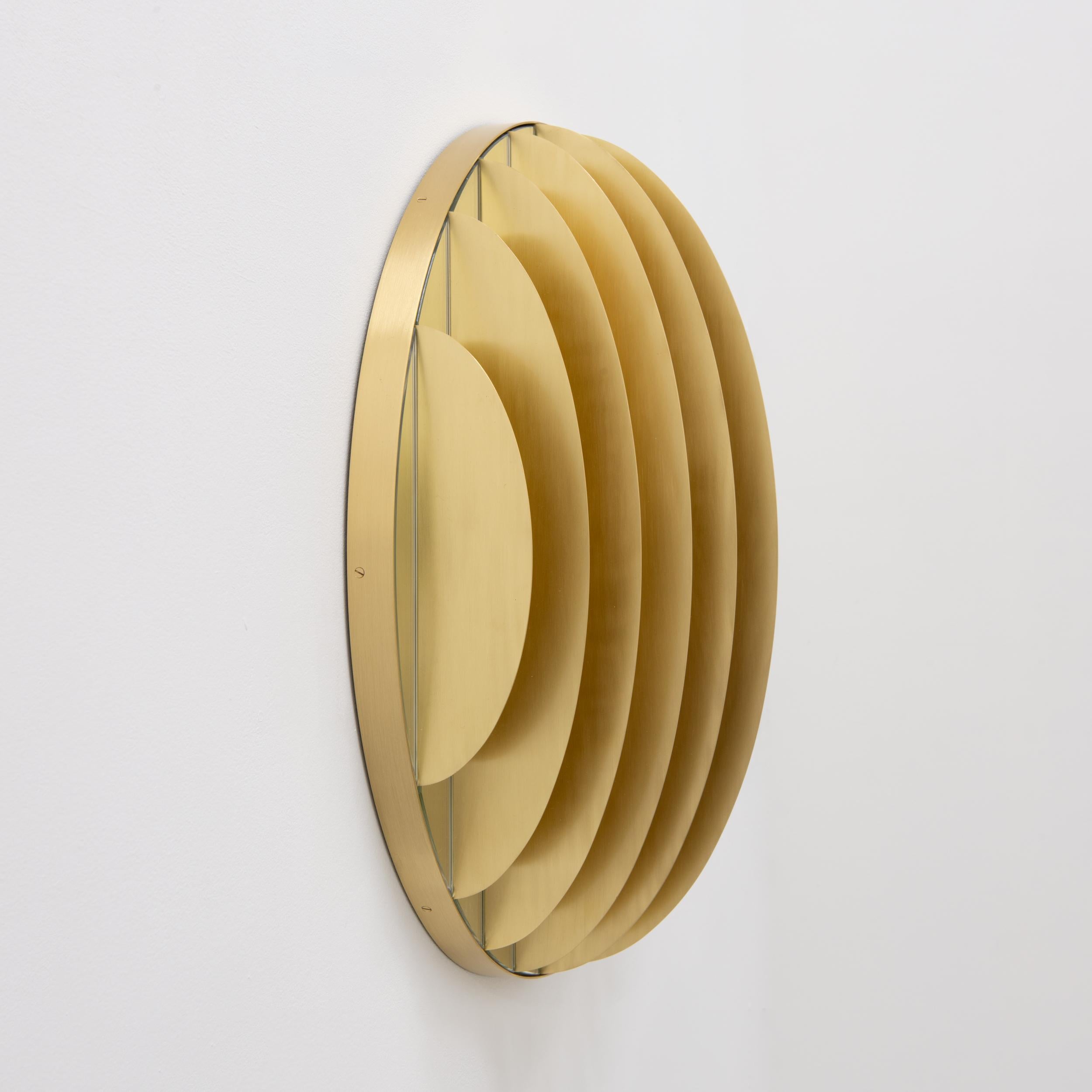 Hila Sonderausgabe 3D-Designer Handcrafted Dekorative Messing-Spiegel im Zustand „Neu“ im Angebot in London, GB