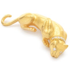 Hilat 22 Karat Yellow Gold Diamond Cat Pin