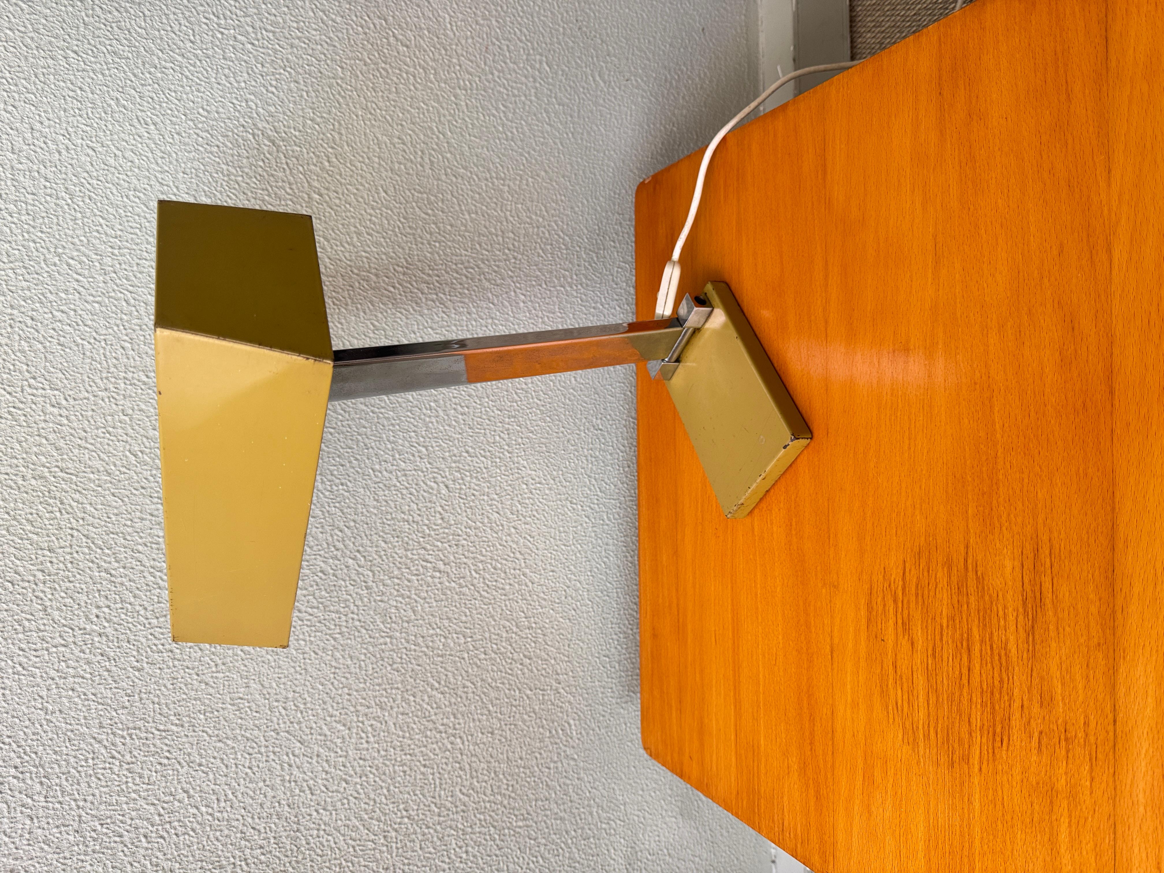 Mid-Century Modern Hilbrand 1970s Geometric Table Lamp Yellow Metal Shade Chrome Stem Modernist For Sale