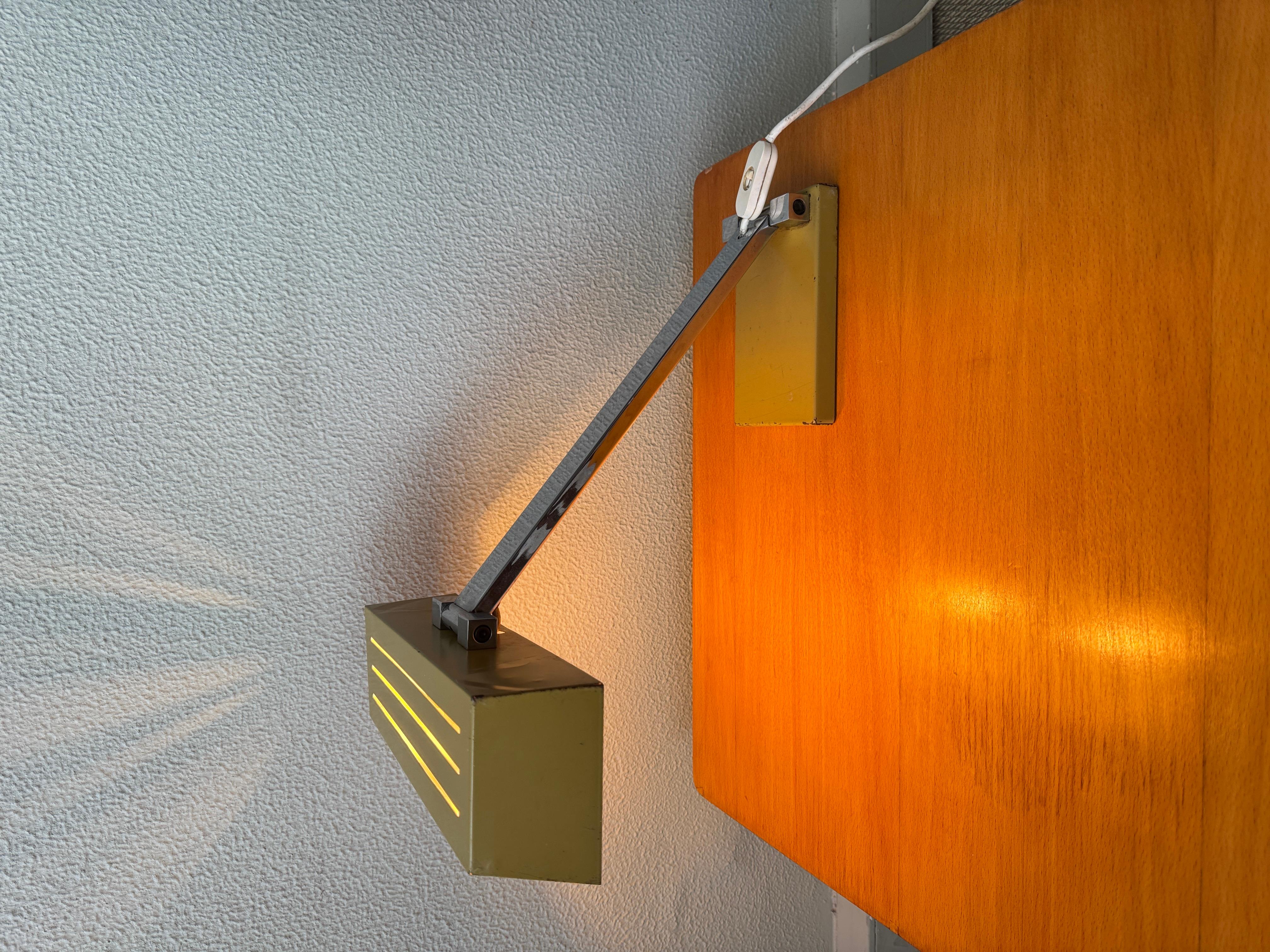 Hilbrand 1970s Geometric Table Lamp Yellow Metal Shade Chrome Stem Modernist For Sale 2