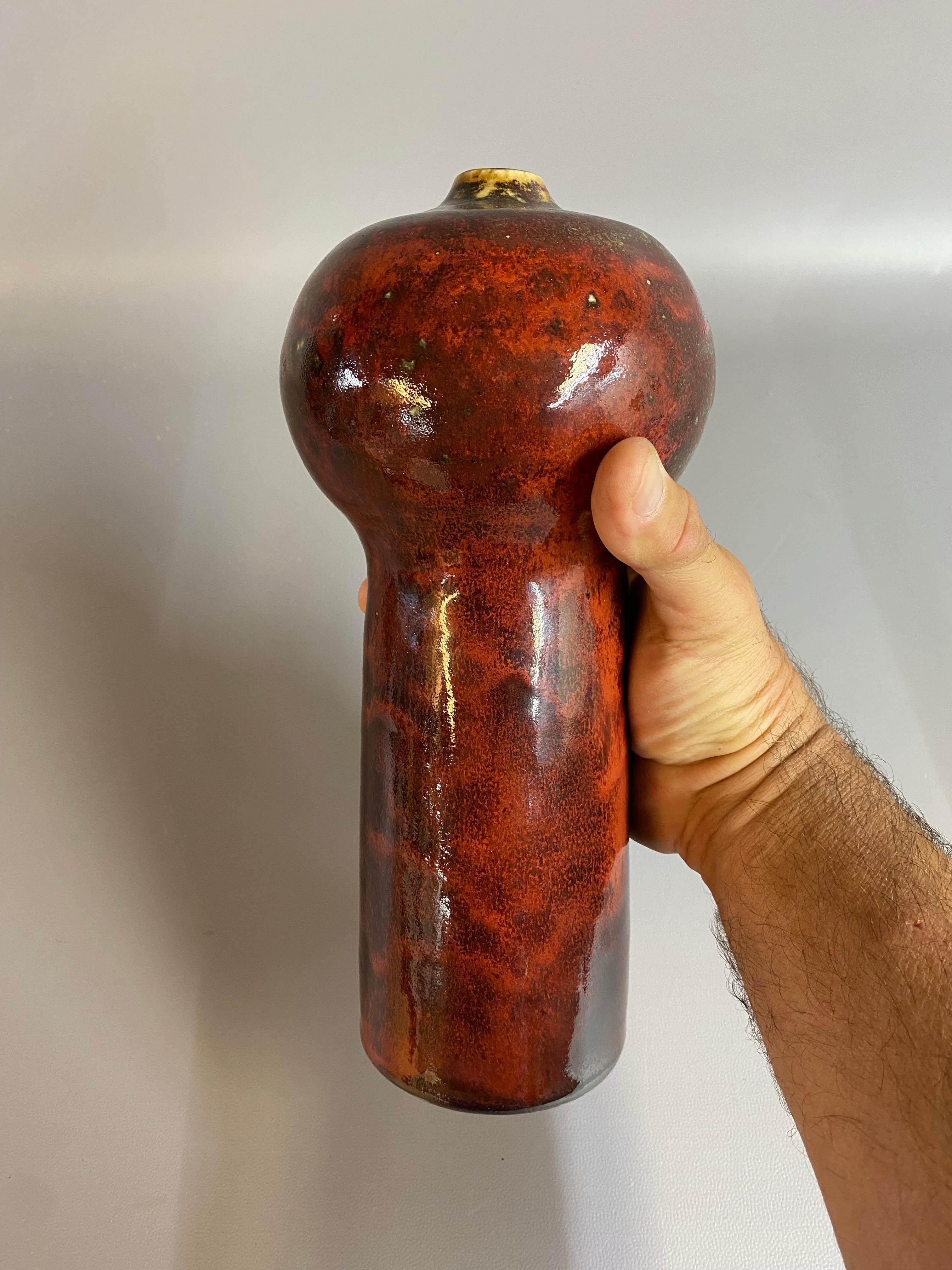 Vernissé Hildegard Storr Britz (1915-1982) Moderniste du milieu du siècle Vase en grès couleur sang-de-bœuf en vente
