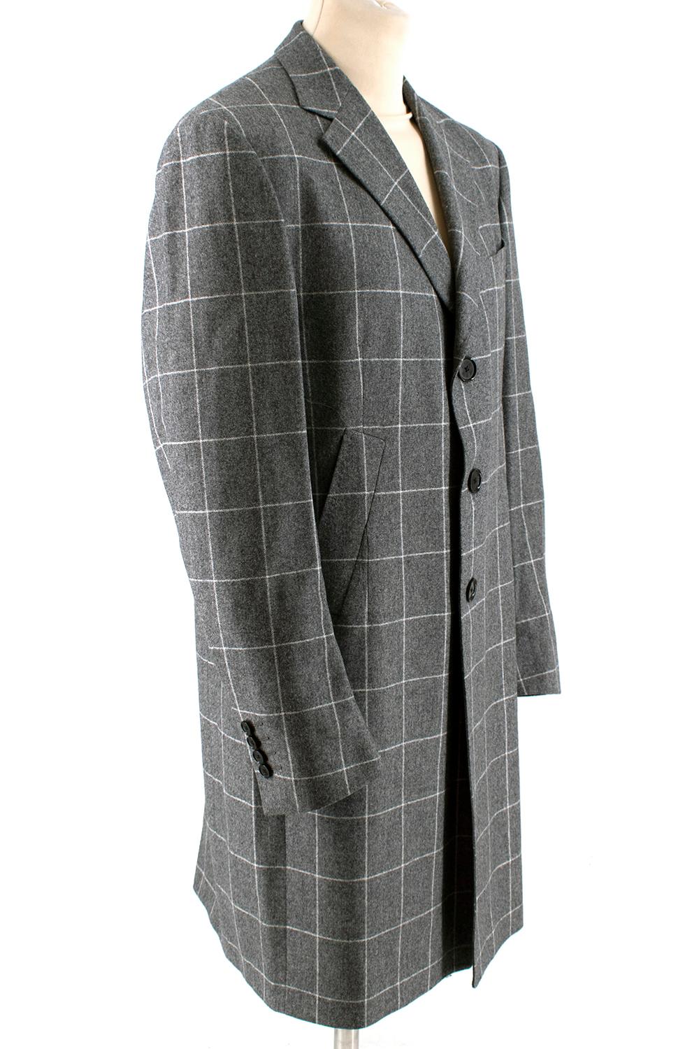 Hilditch & Key Grey Checkered Wool Coat

-Italian fabric (super 100's)
-Great smooth texture
-Classic cut 
-Light weight 
-2 functional outer pockets
-4 funcional inner pockets 
-Fully lined 

Materials:

Main: 100% wool Super 100's
Lining- 100%