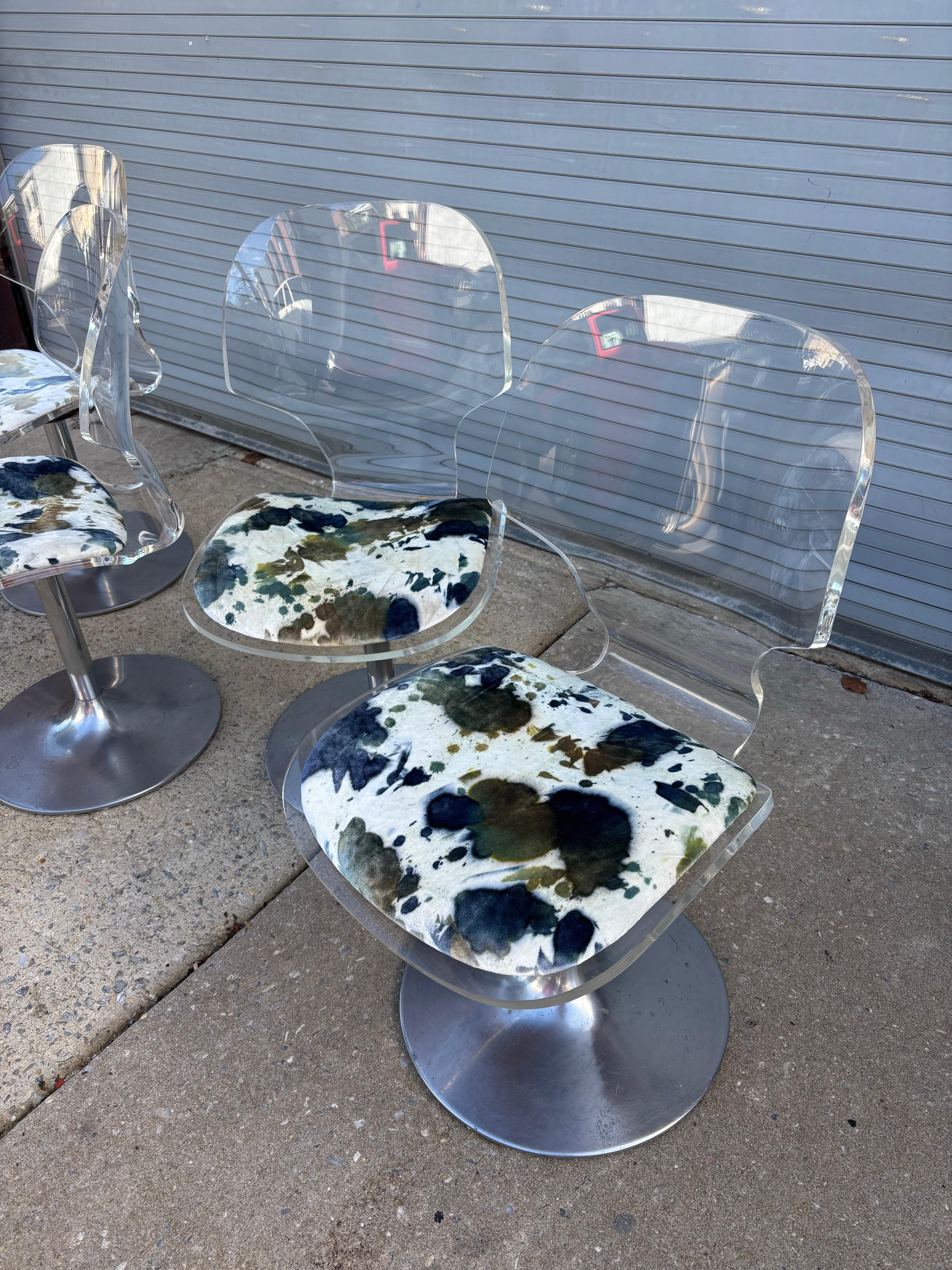 I. Hill Fertigung  Lucite-Stühle/ 4er-Set im Angebot 1