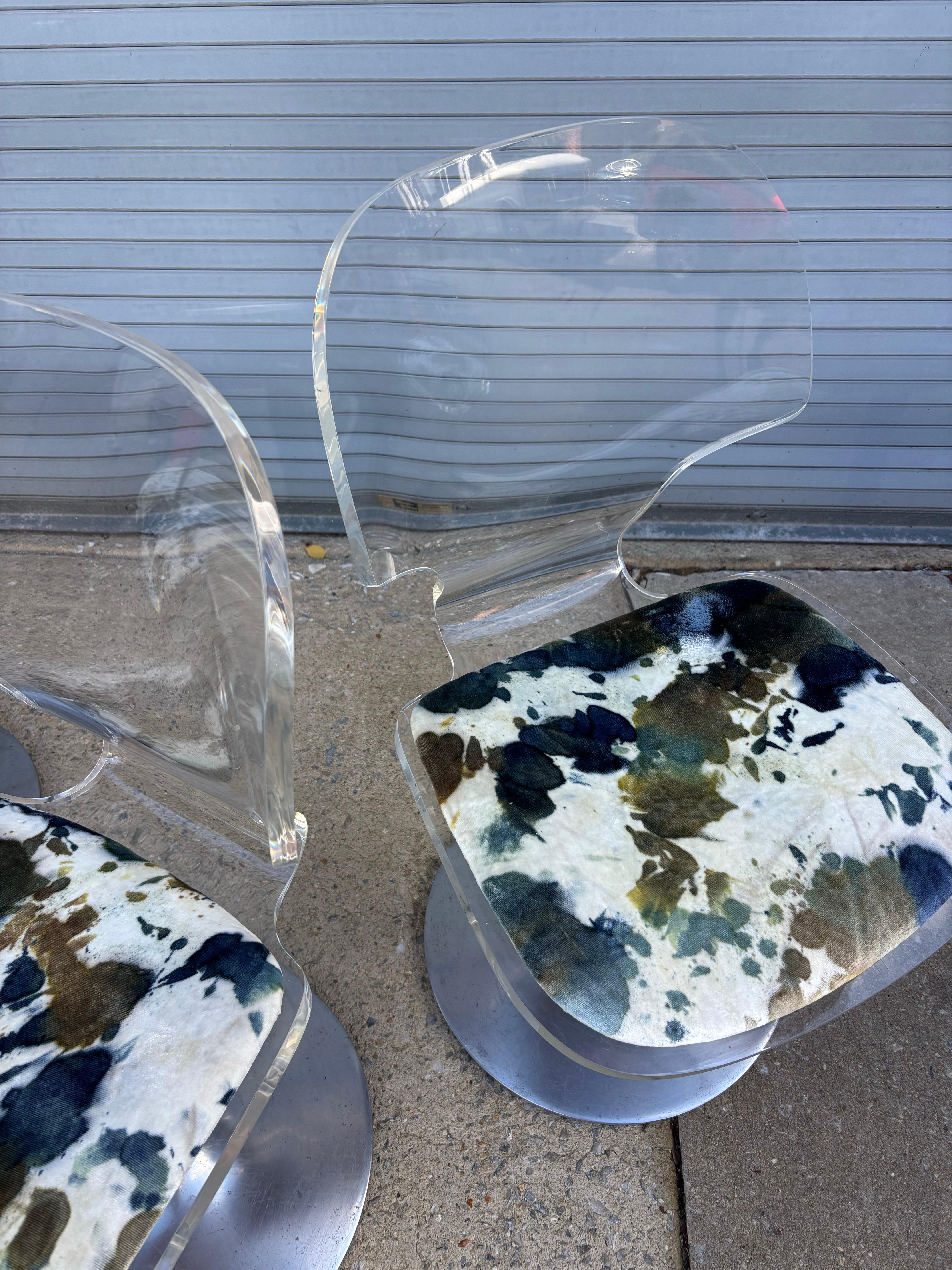 I. Hill Fertigung  Lucite-Stühle/ 4er-Set im Angebot 3