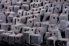 Ciudad de Hill, Escultura de mármol negro