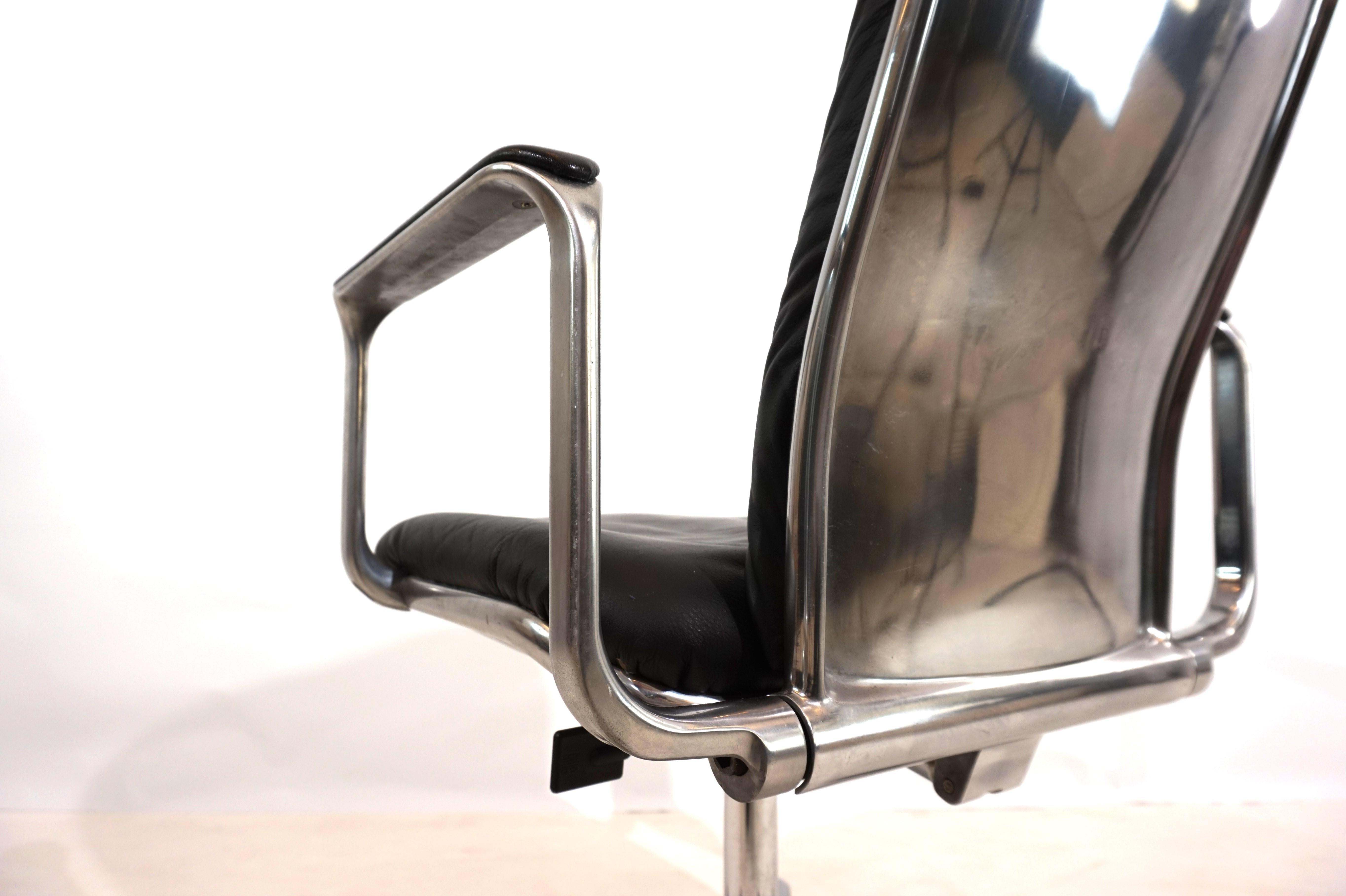 Hille/ICF Supporto office chair by Frederick Scott 3