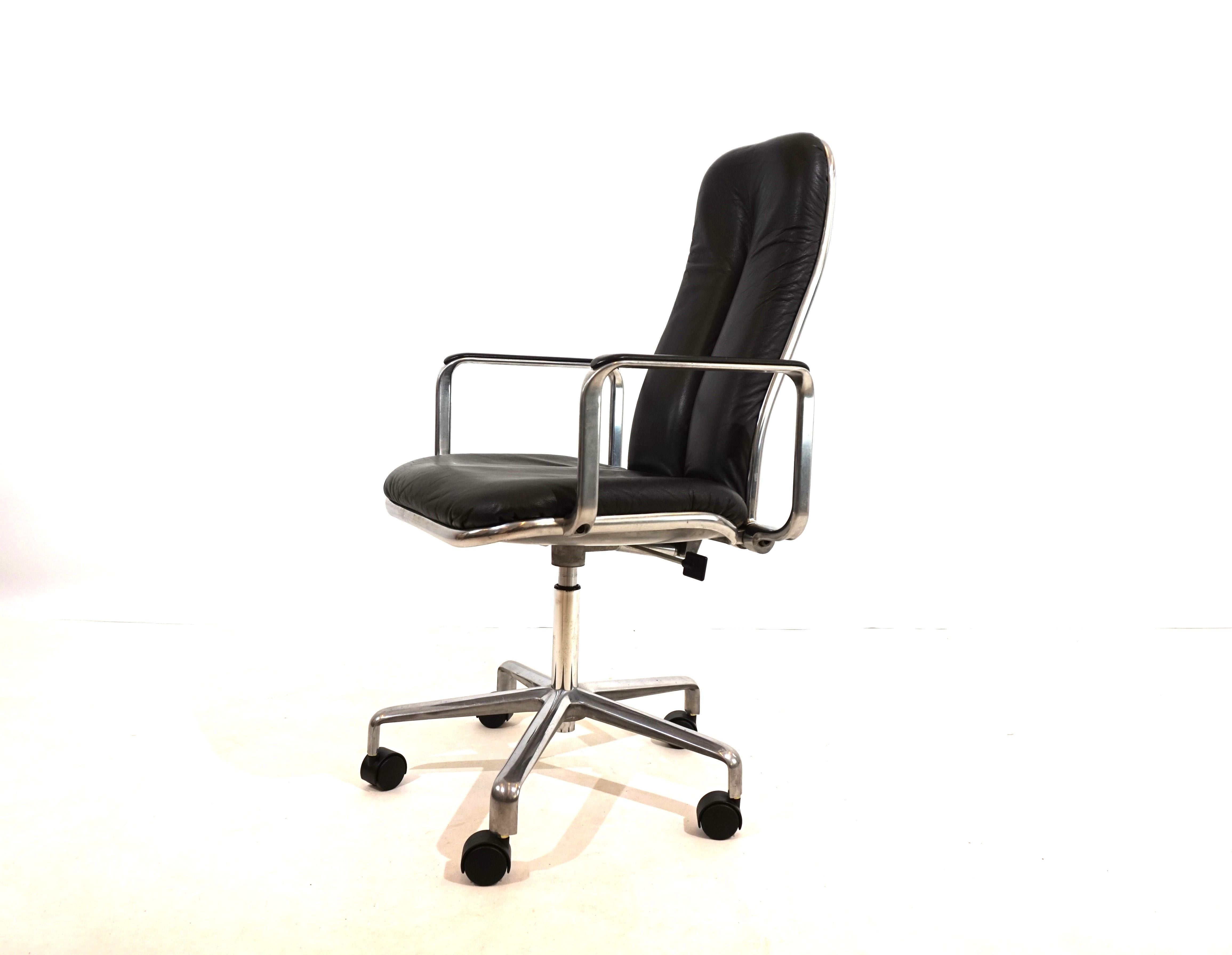 Hille/ICF Supporto office chair by Frederick Scott 7