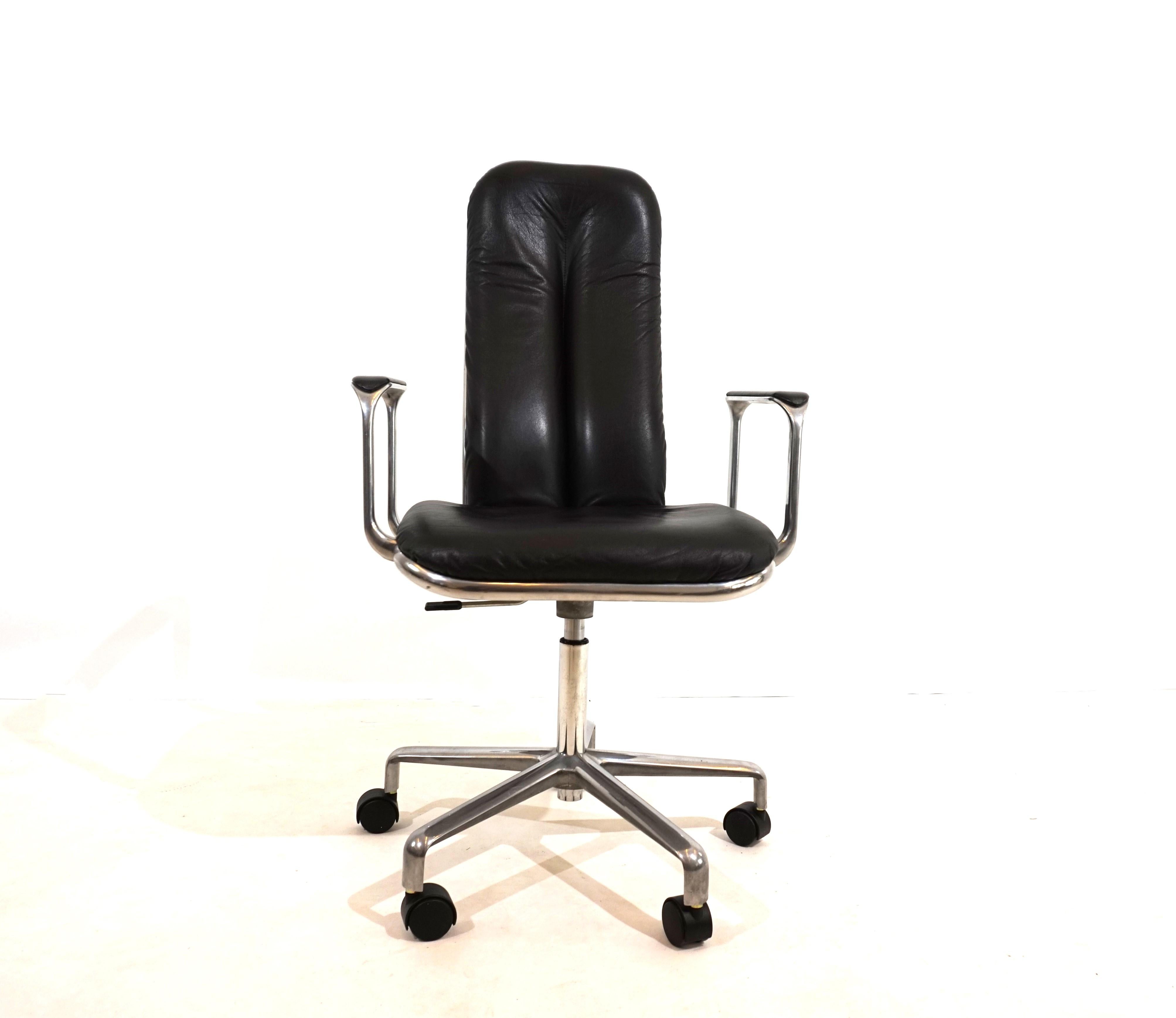 Mid-Century Modern Hille/ICF Supporto office chair by Frederick Scott