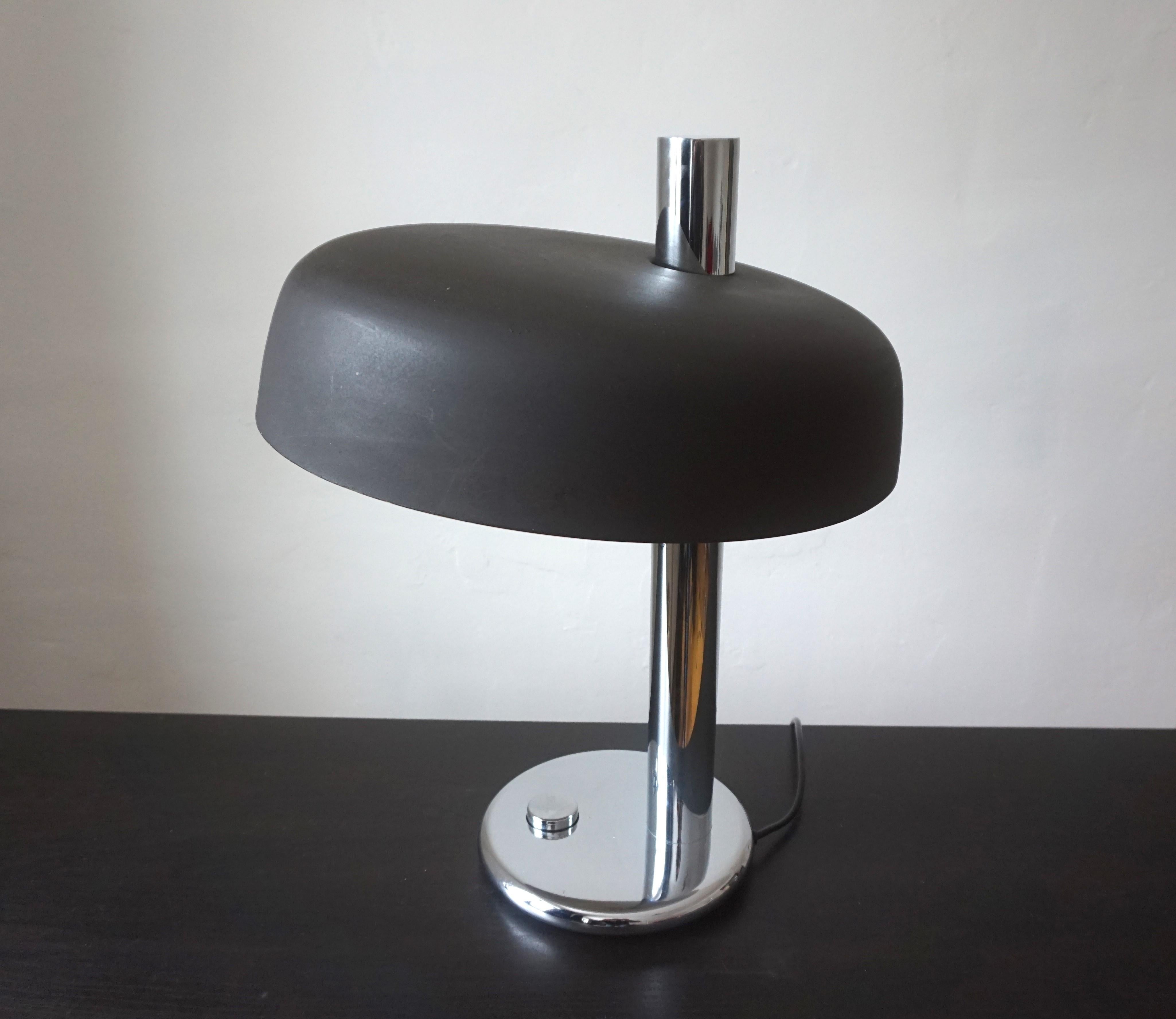 Mid-Century Modern Hillebrand 7603 table lamp by FW Stahl For Sale