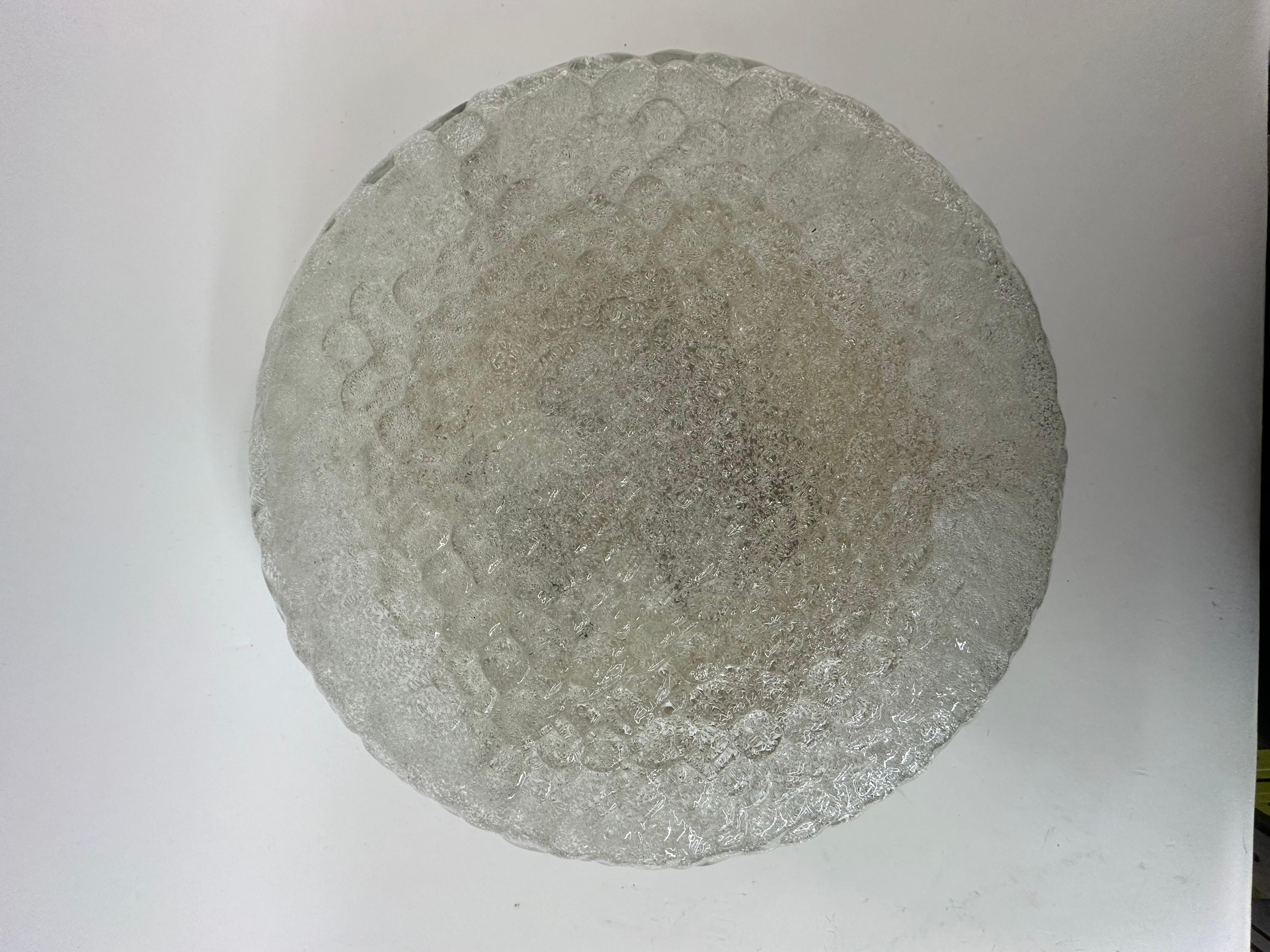 Mid-Century Modern Plafonnier en verre glacé à bulles Hillebrand, années 1970 en vente