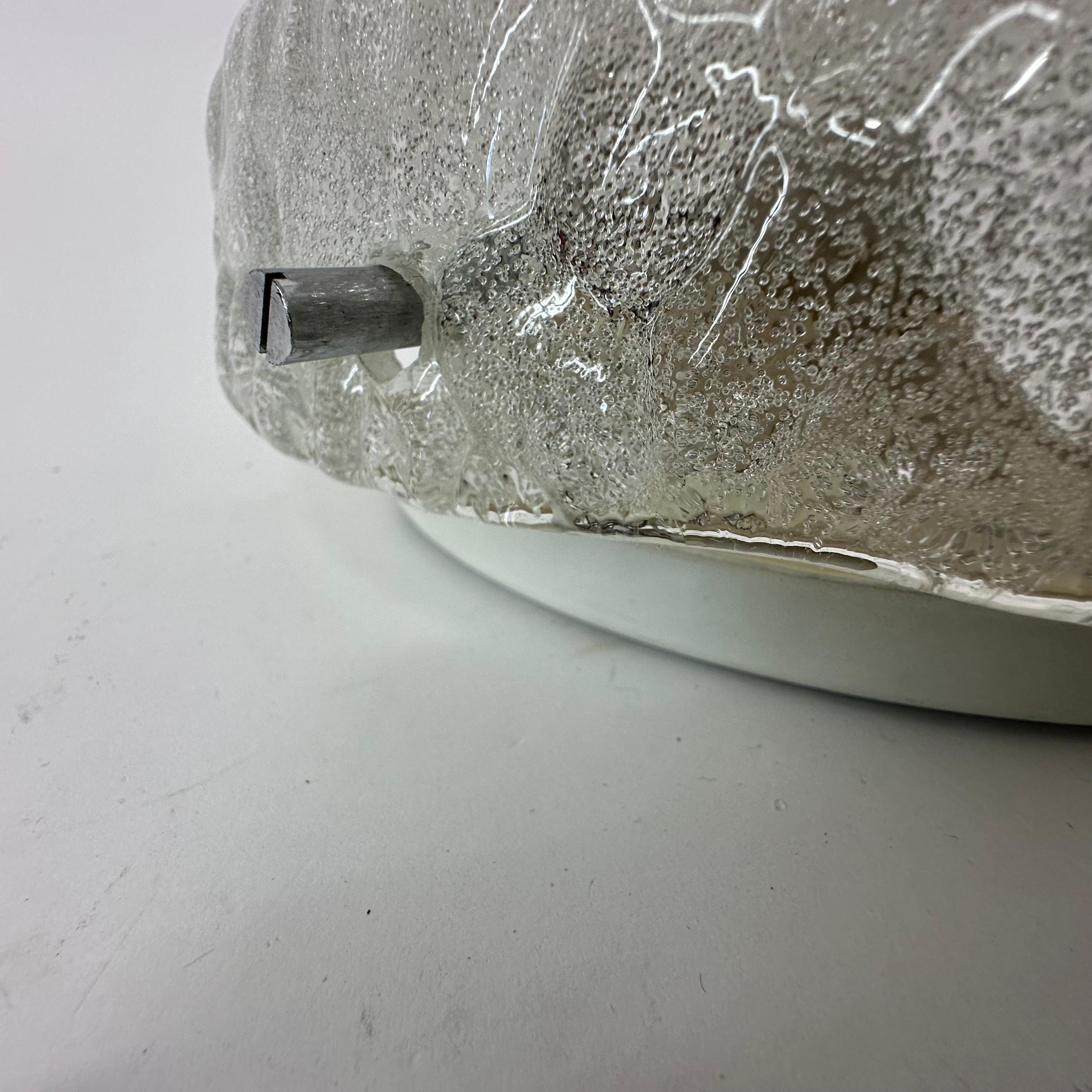 Plafonnier en verre glacé à bulles Hillebrand, années 1970 en vente 2