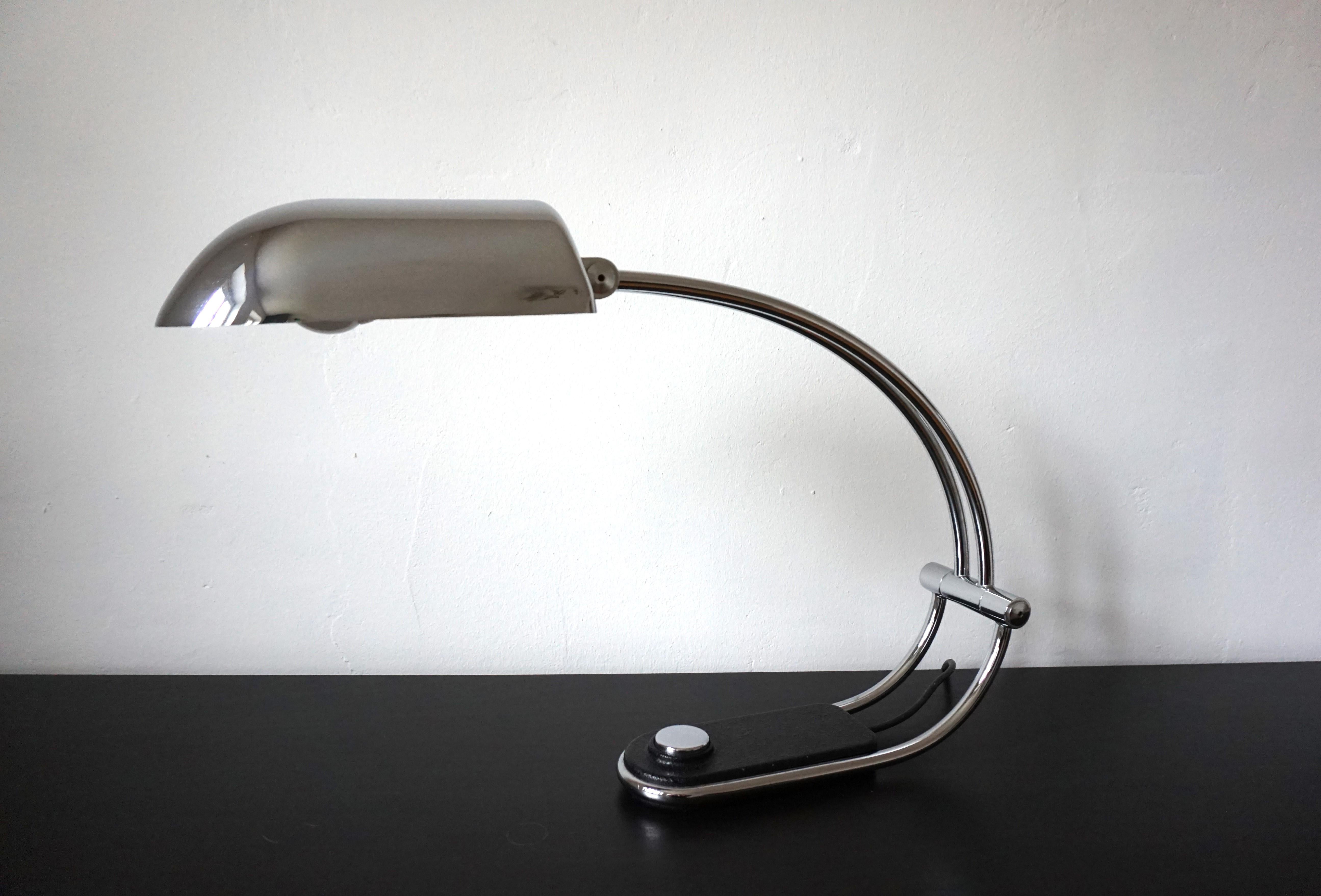 Hillebrand chrome table lamp by Egon Hillebrand In Good Condition For Sale In Ludwigslust, DE