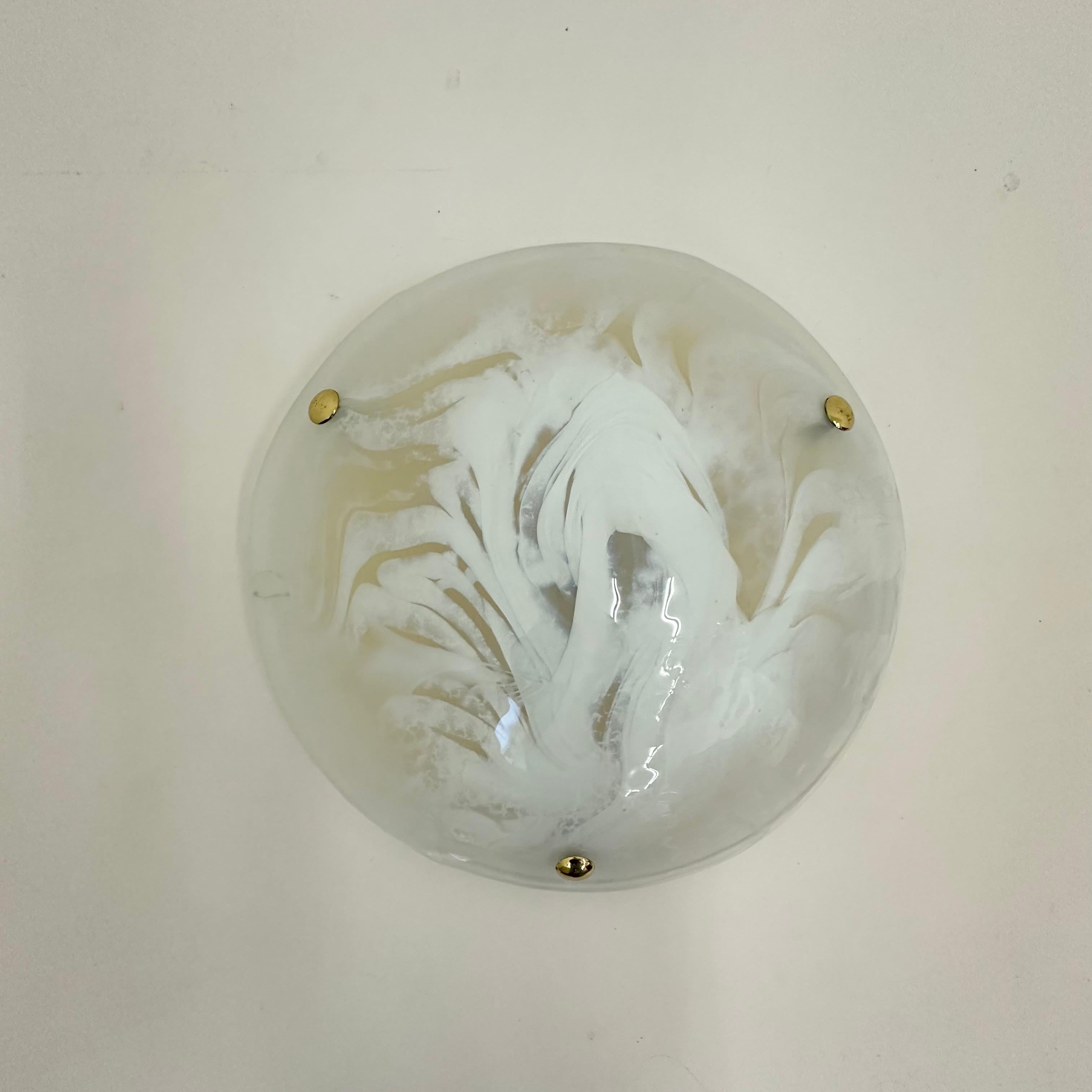Fine XX secolo Lampada da soffitto in vetro Hillebrand , anni '70 in vendita