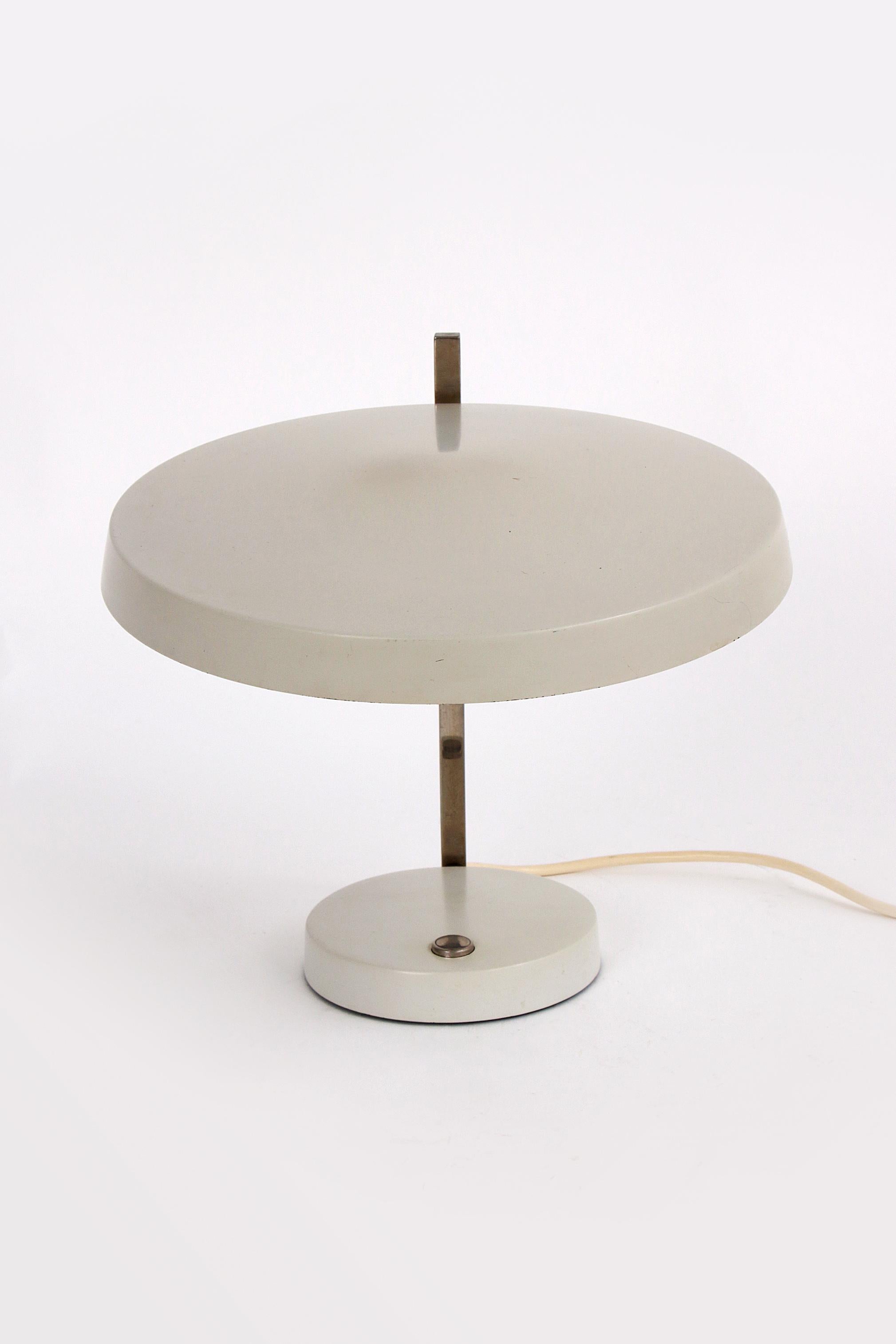Mid-20th Century Hillebrand leuchten, desk lamp Oslo designed by Heinz Pfaender 1960.