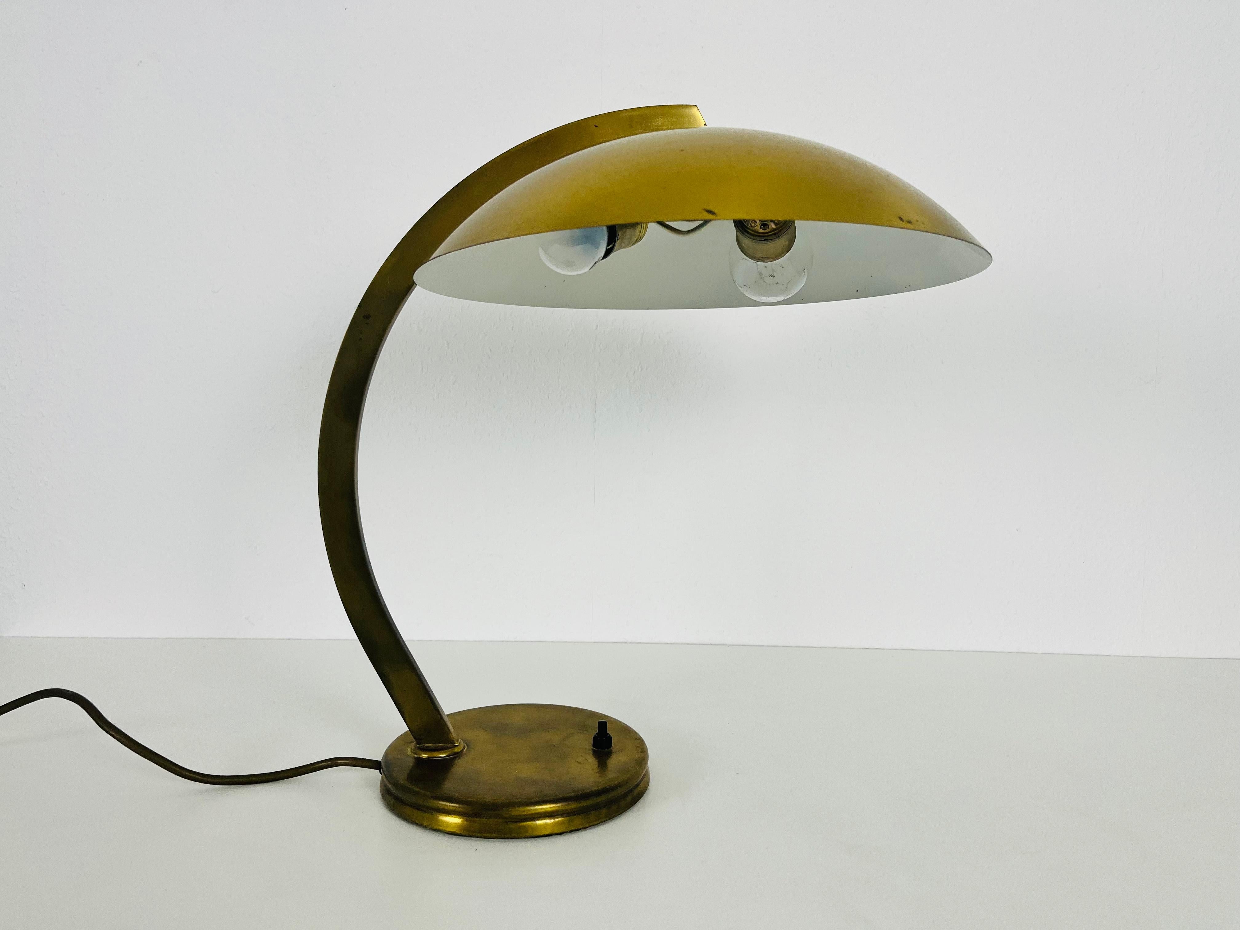 Hillebrand Midcentury Full Brass Table Lamp, 1960s, Germany In Good Condition For Sale In Hagenbach, DE