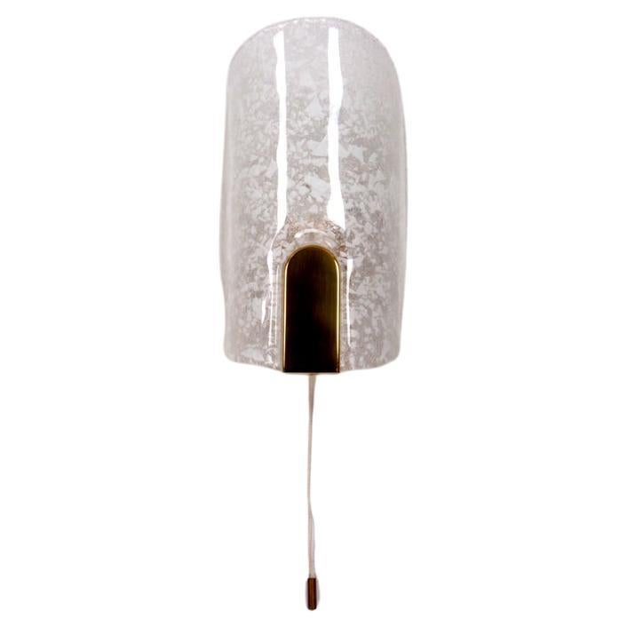 Lampada da parete Hillebrand con vetro e ottone, 1970 in vendita