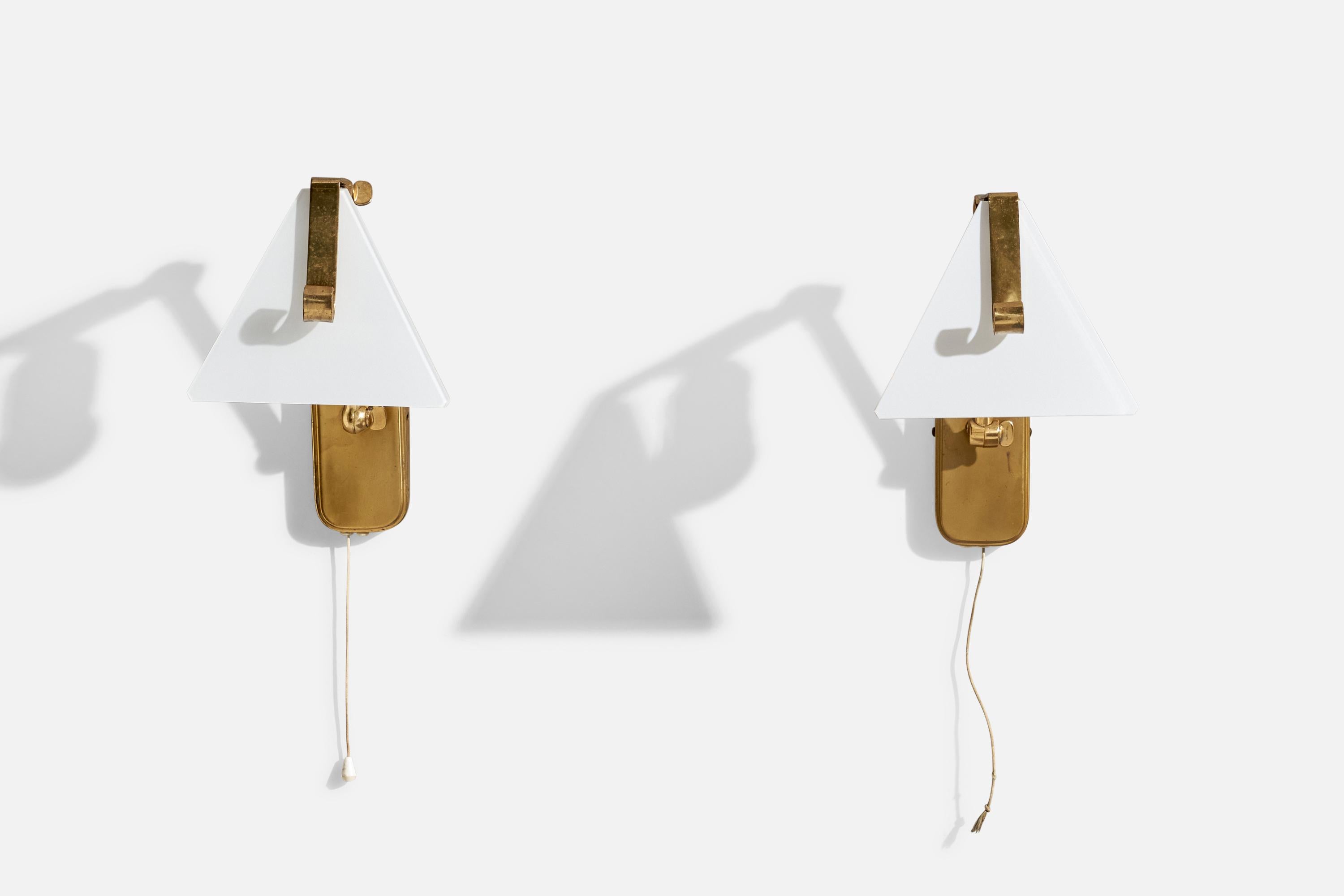 Mid-Century Modern Hillebrand, Wall Lights, Brass, Glass, Germany, 1950s For Sale