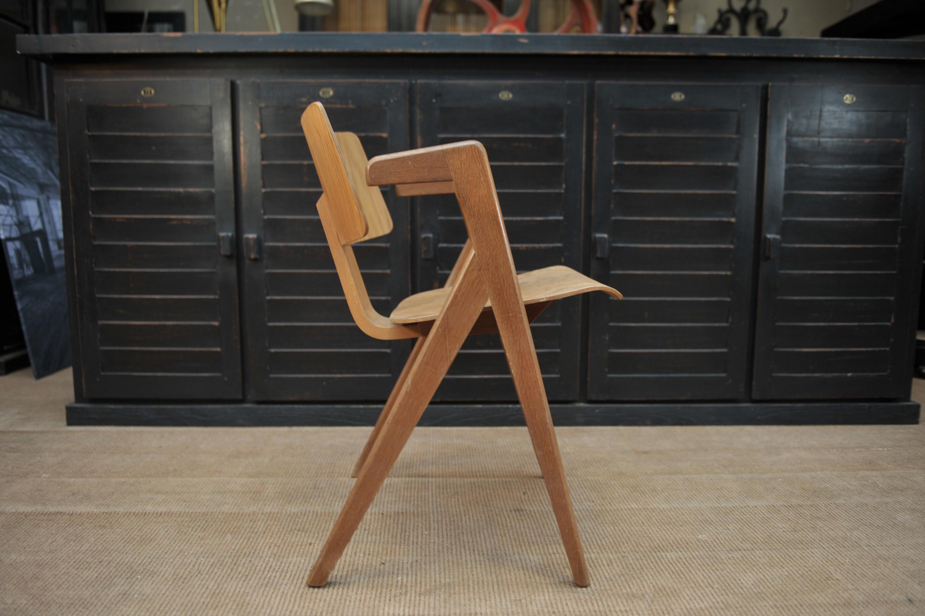 Mid-20th Century Hillestak Oak Armchair by Robin Day for Hille, Circa 1950 For Sale