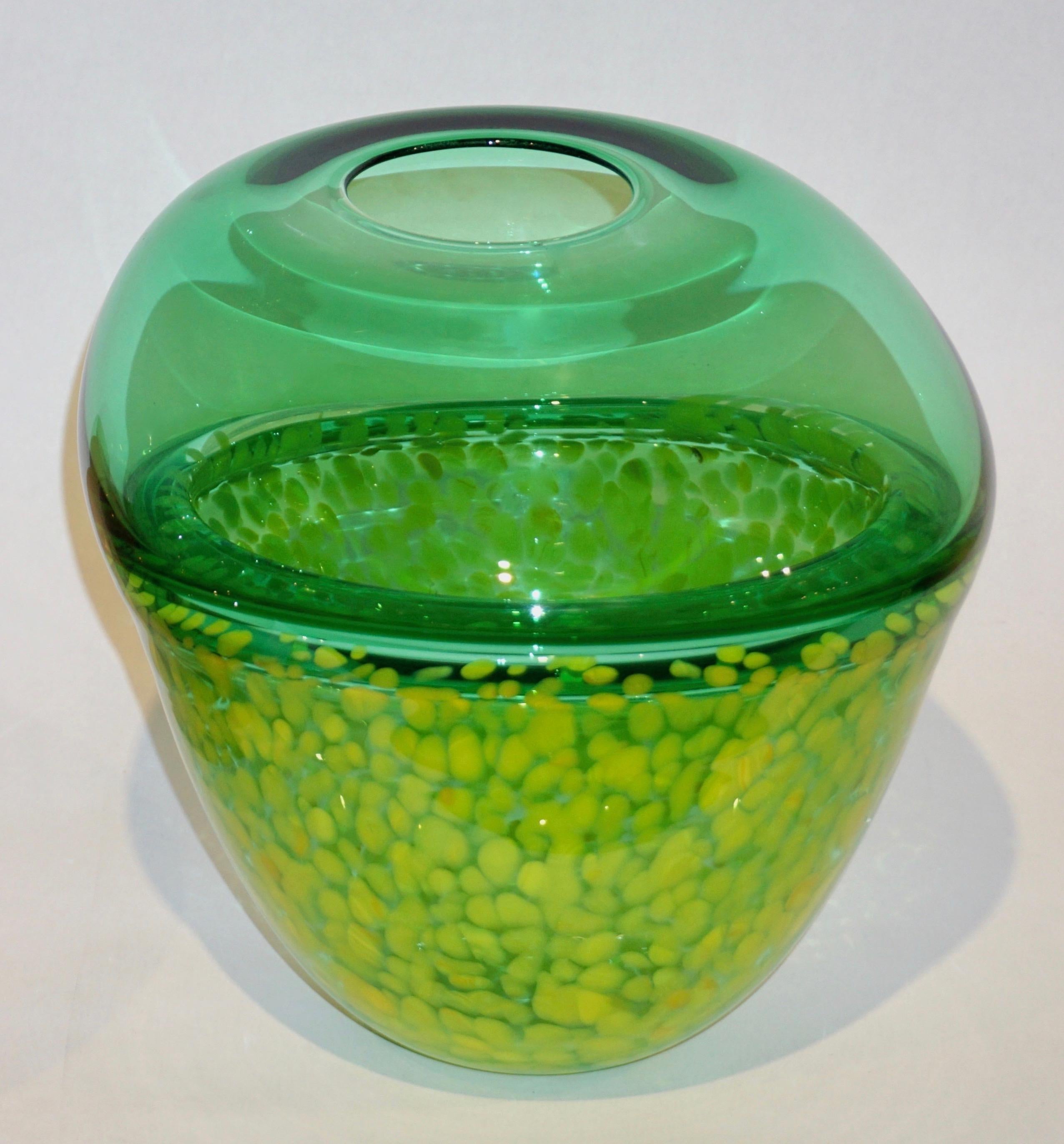 Hilton McConnico by Formia 1990s Italian Green Spotted Murano Art Glass Vase 8